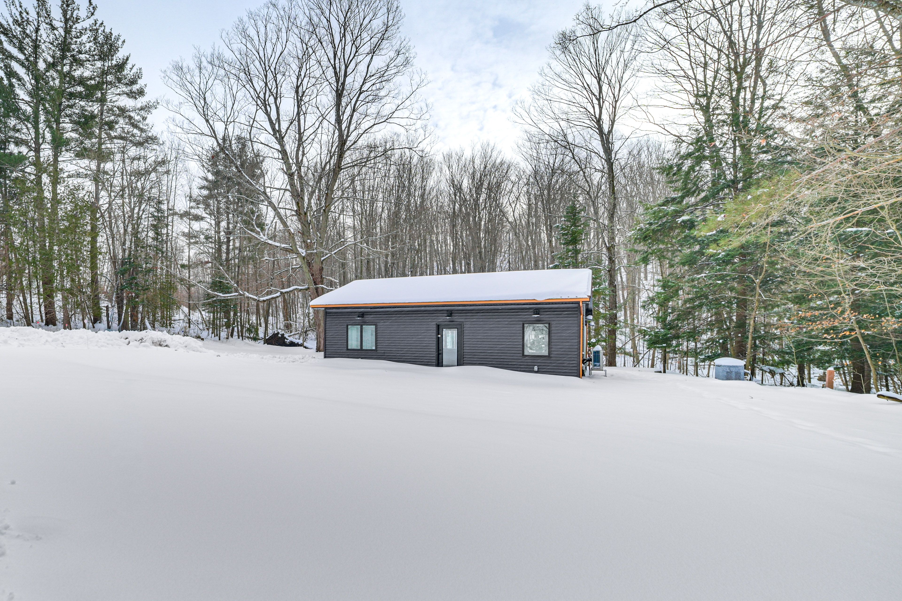 Parking | Driveway (2 Vehicles)