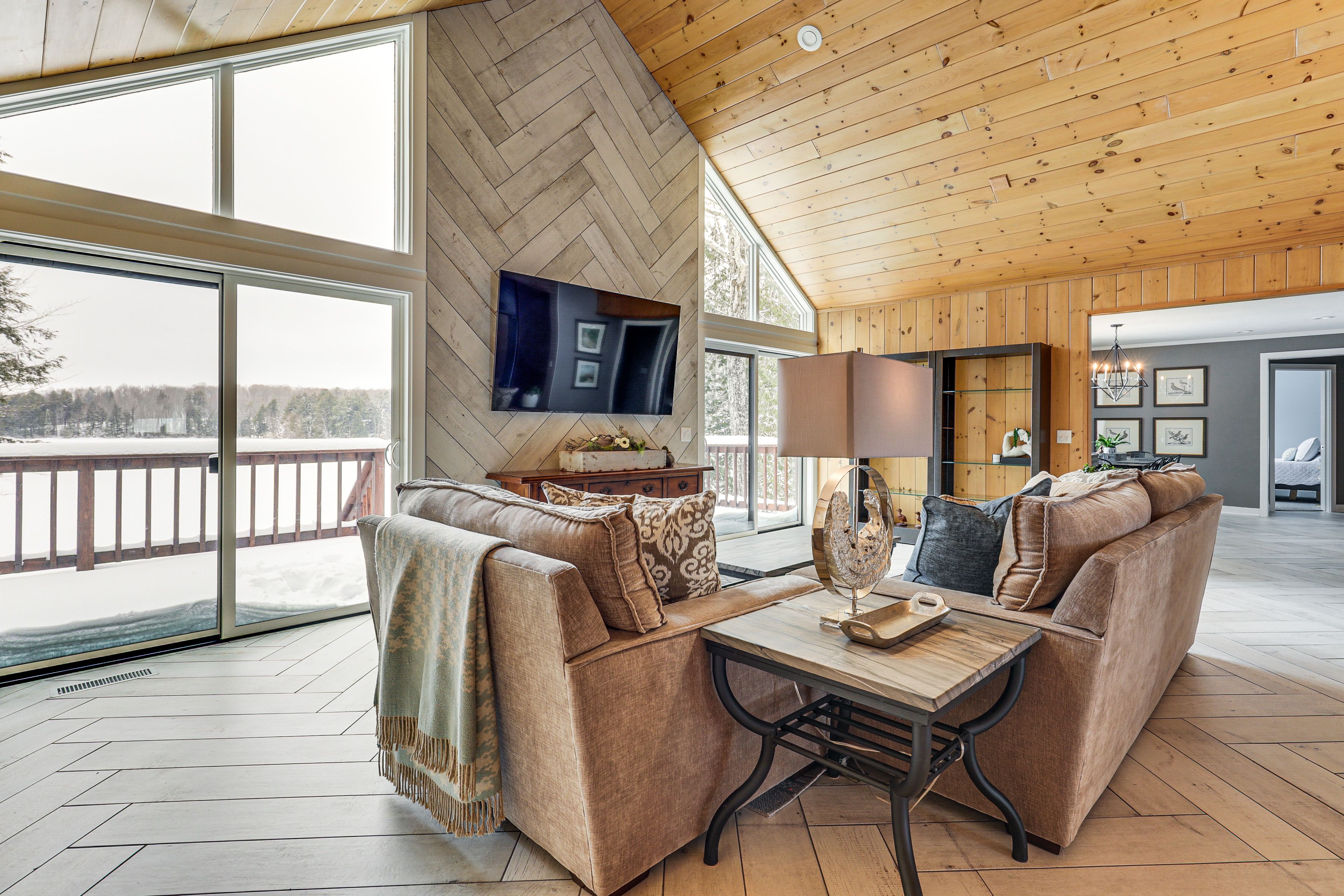 Living Room | Main Floor