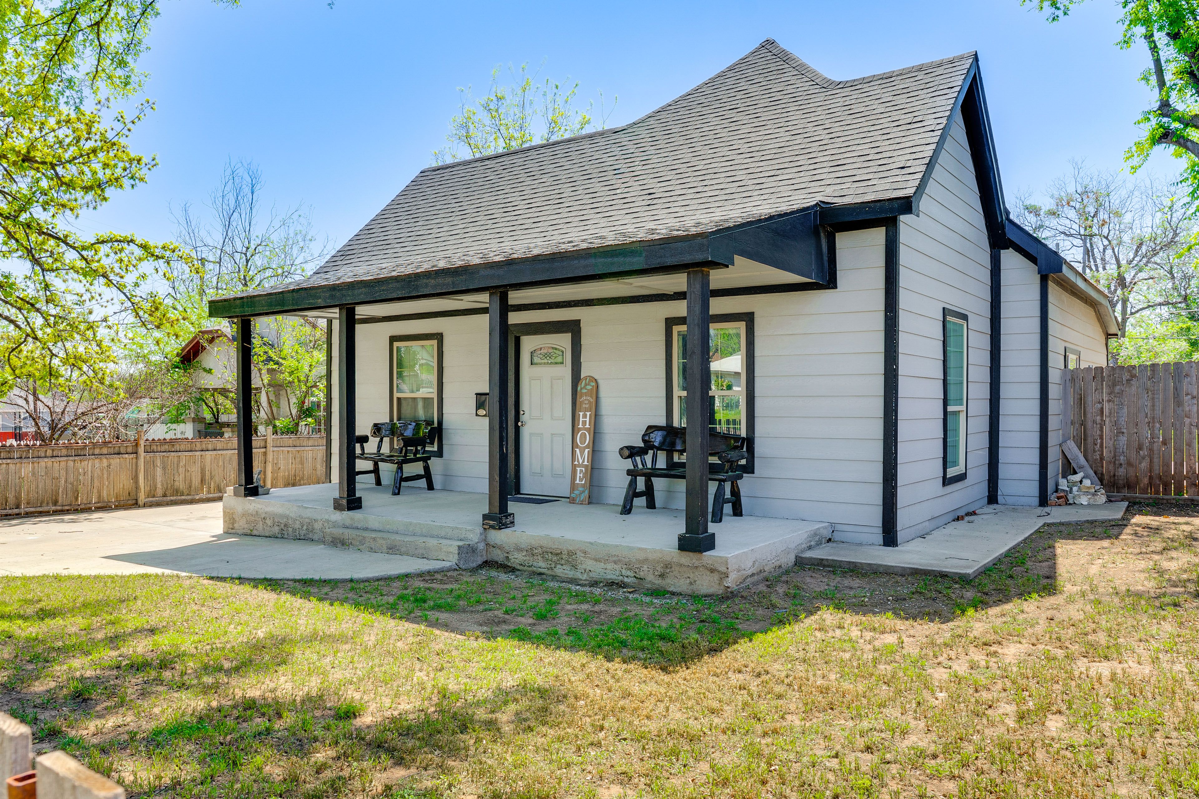 Fort Worth Vacation Rental | 3BR + Loft | 2BA | 1,700 Sq Ft
