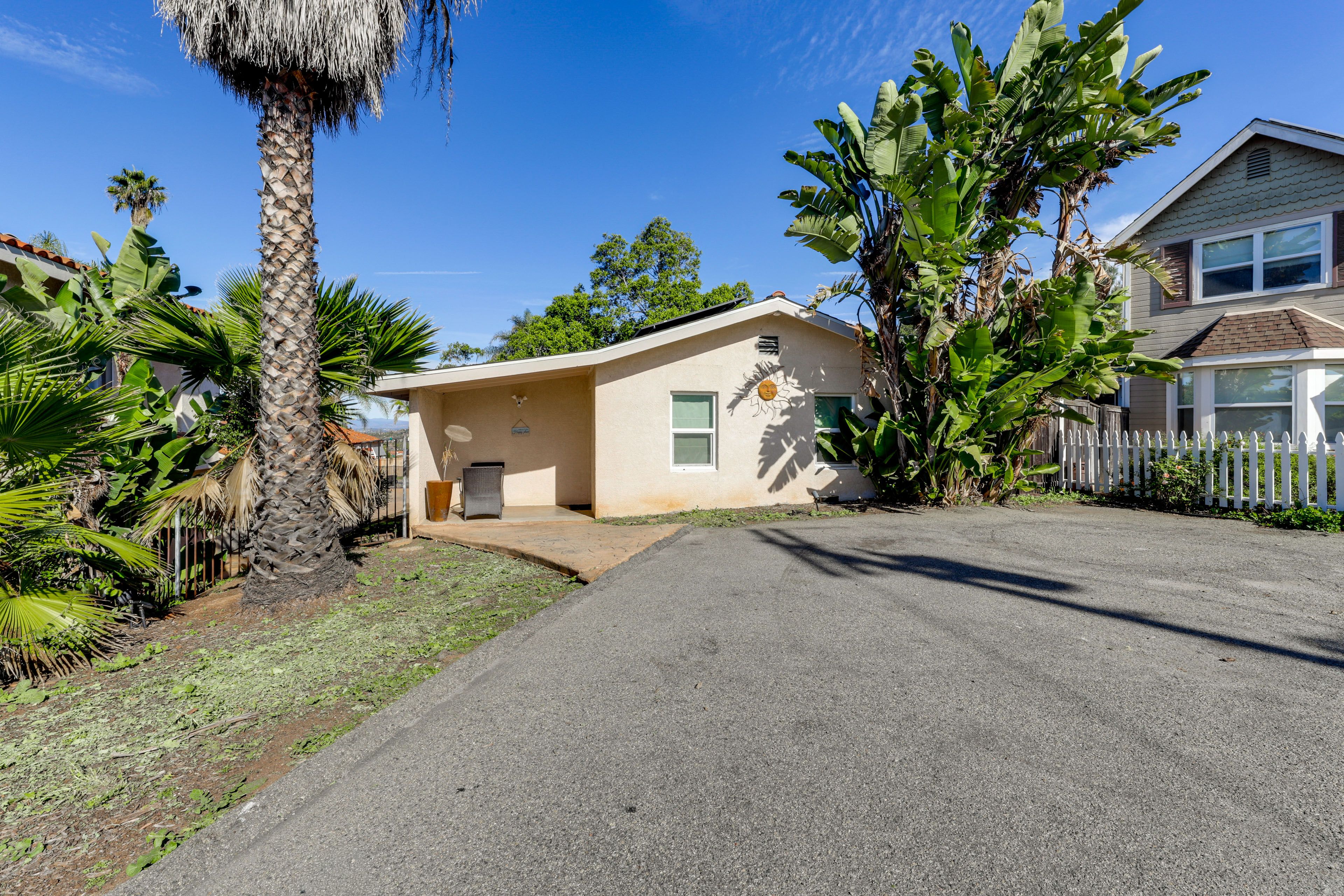 Parking | Driveway (1 Vehicle)
