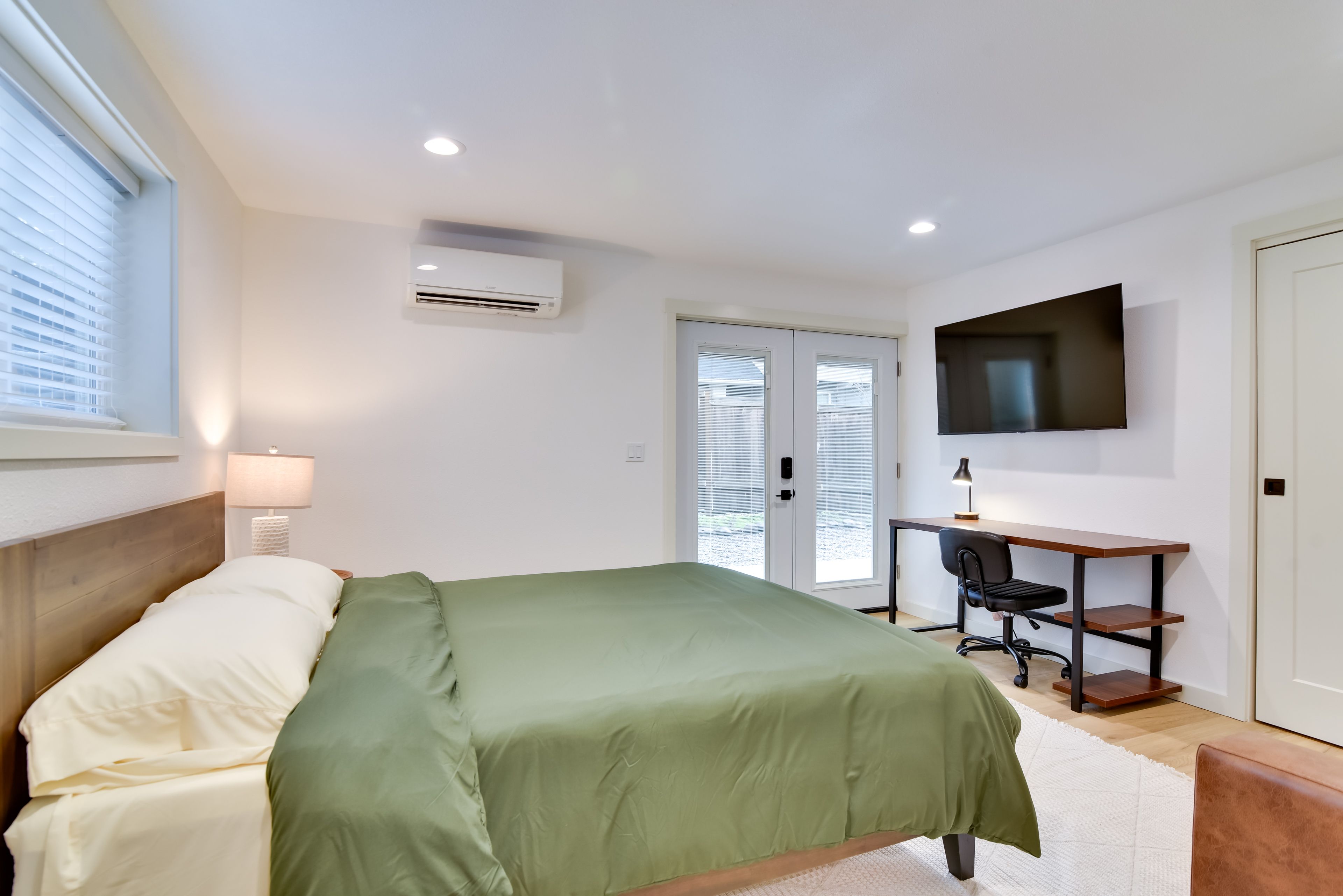 Portland Vacation Rental | 1BR | 1BA | Step-Free Access | 352 Sq Ft