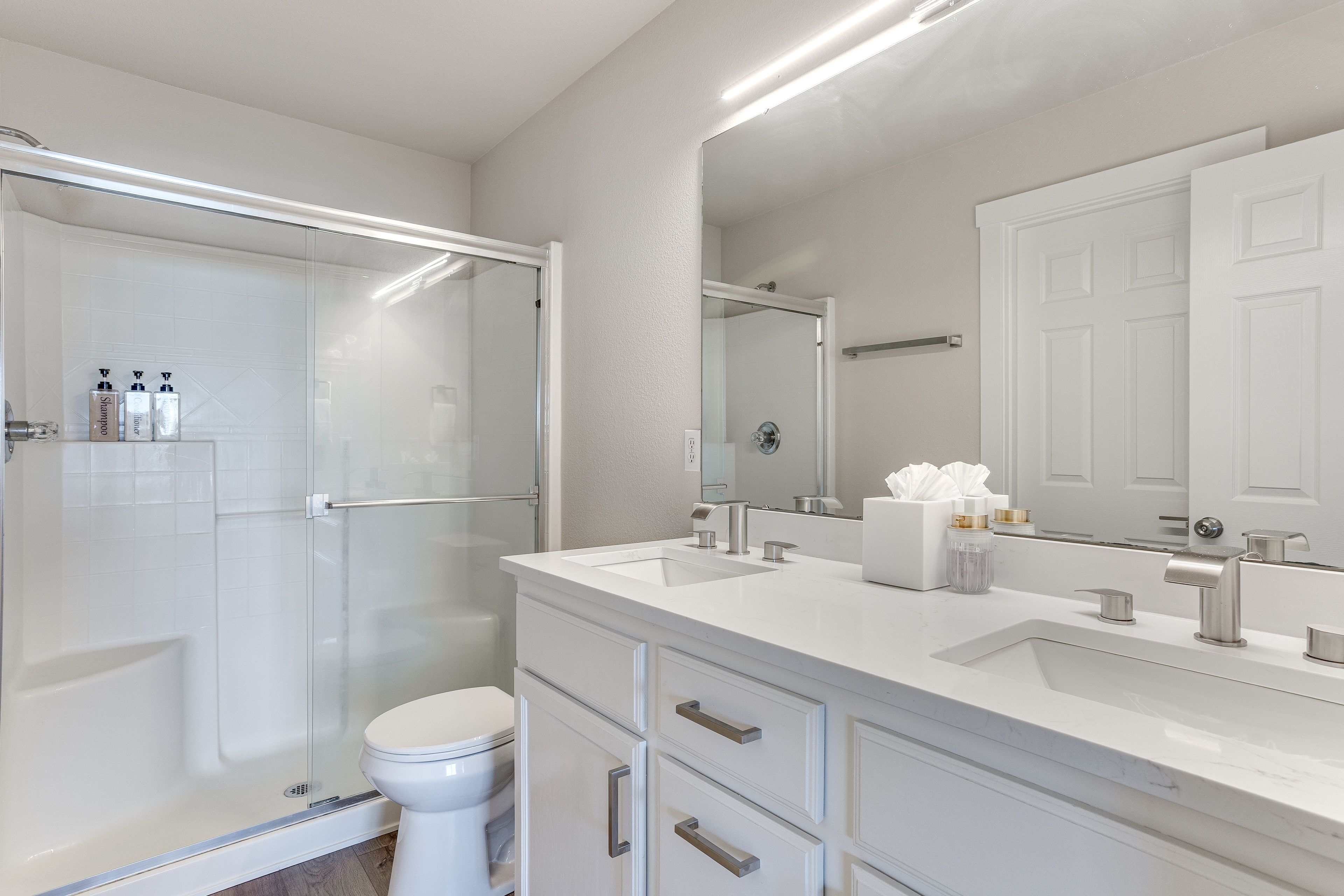 En-Suite Bathroom | 2nd Floor
