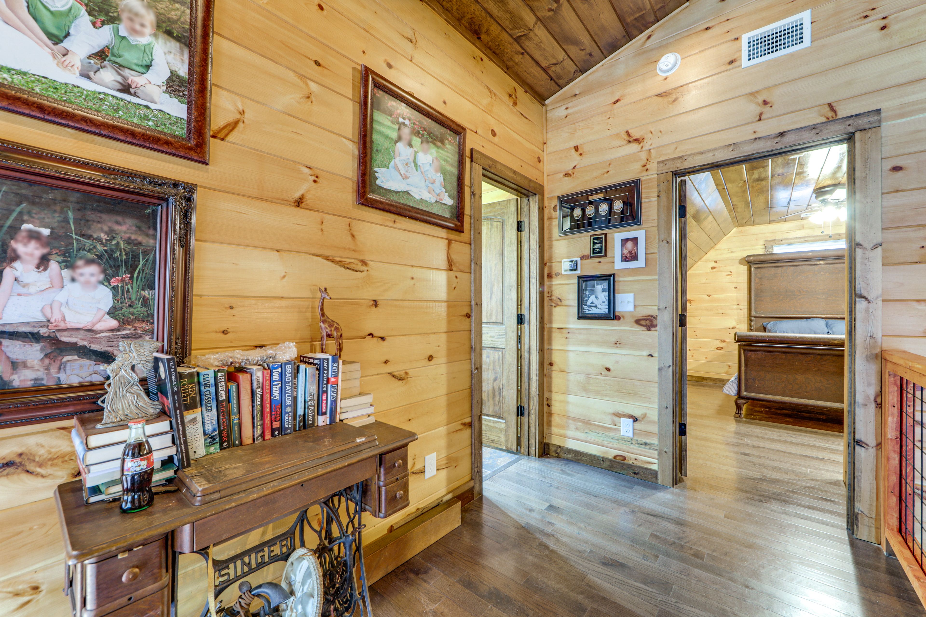 Upstairs Landing | 2nd Floor