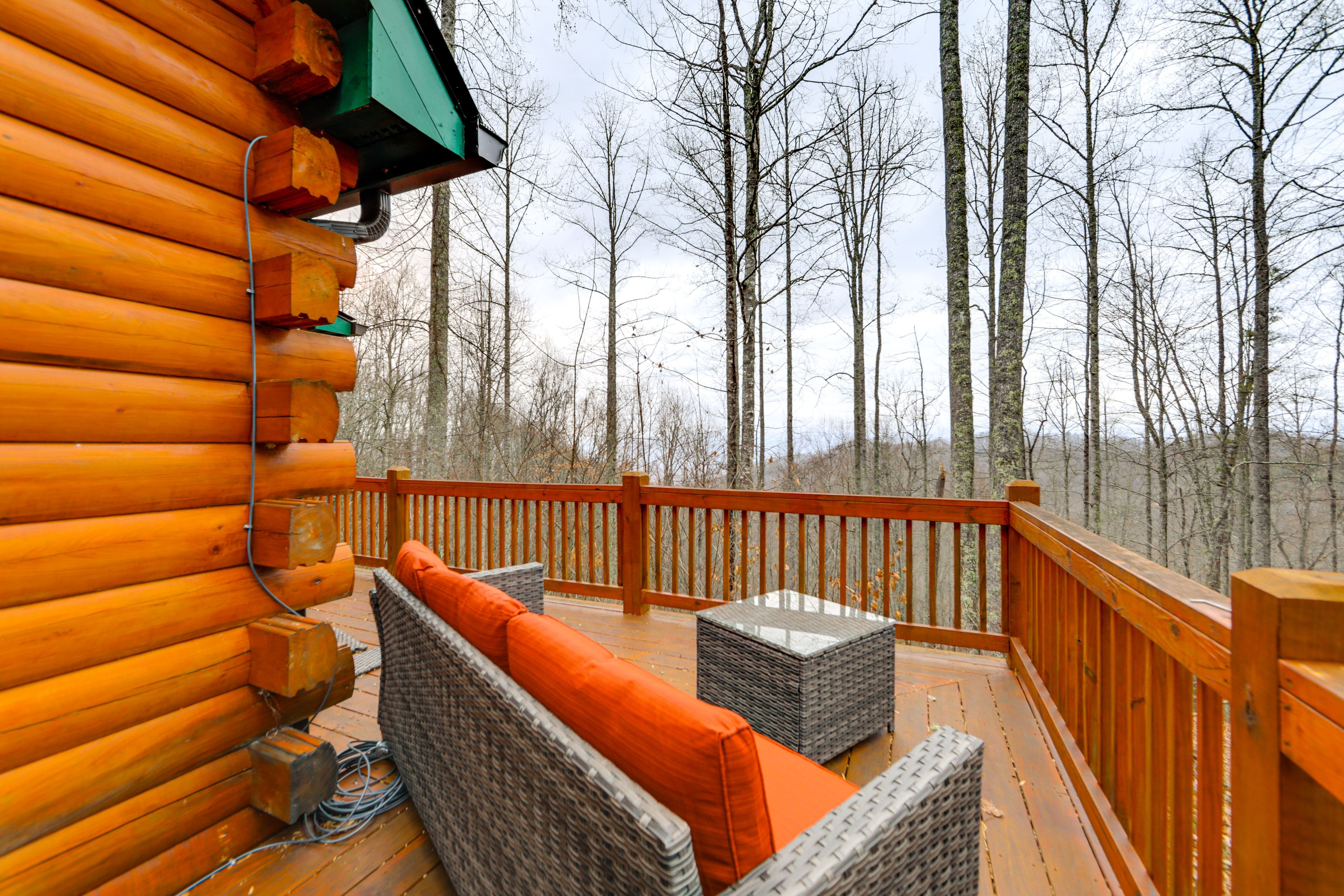 Private Deck | Outdoor Seating