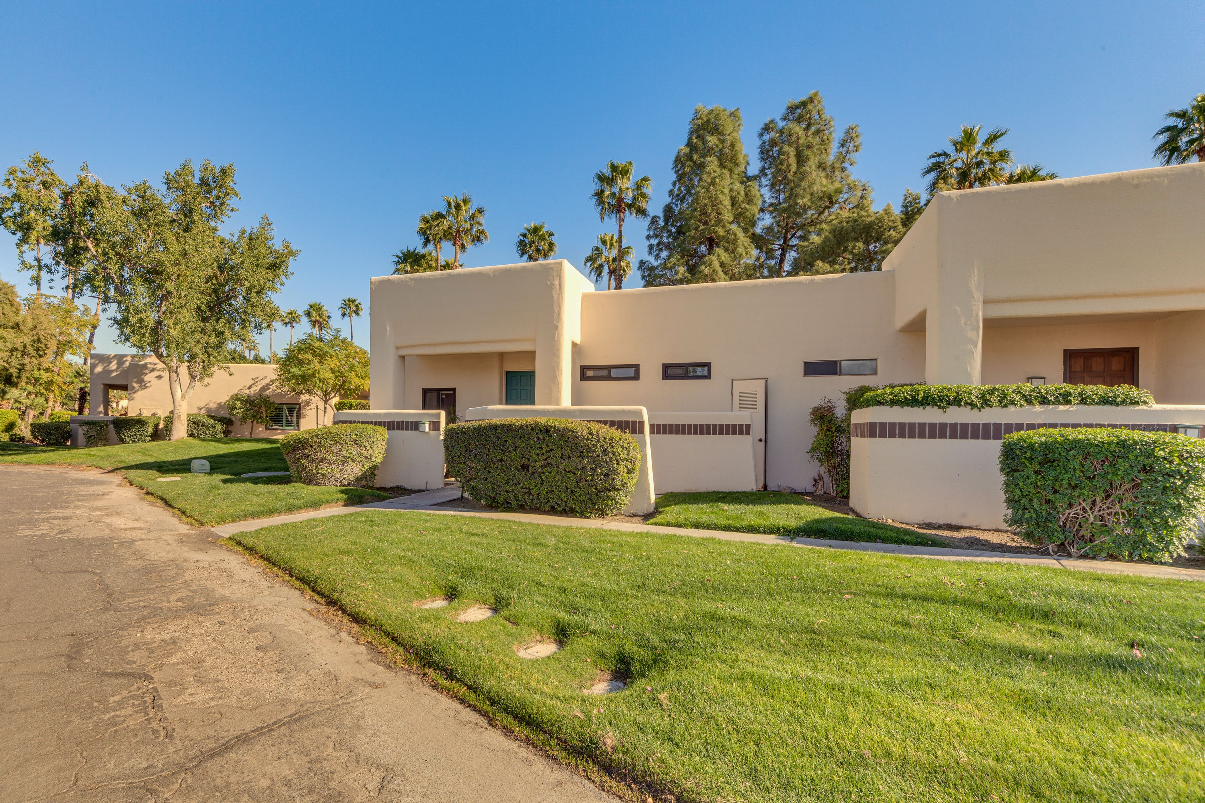 Parking | Community Lot (1 Vehicle) | EV Charging Stations On-Site
