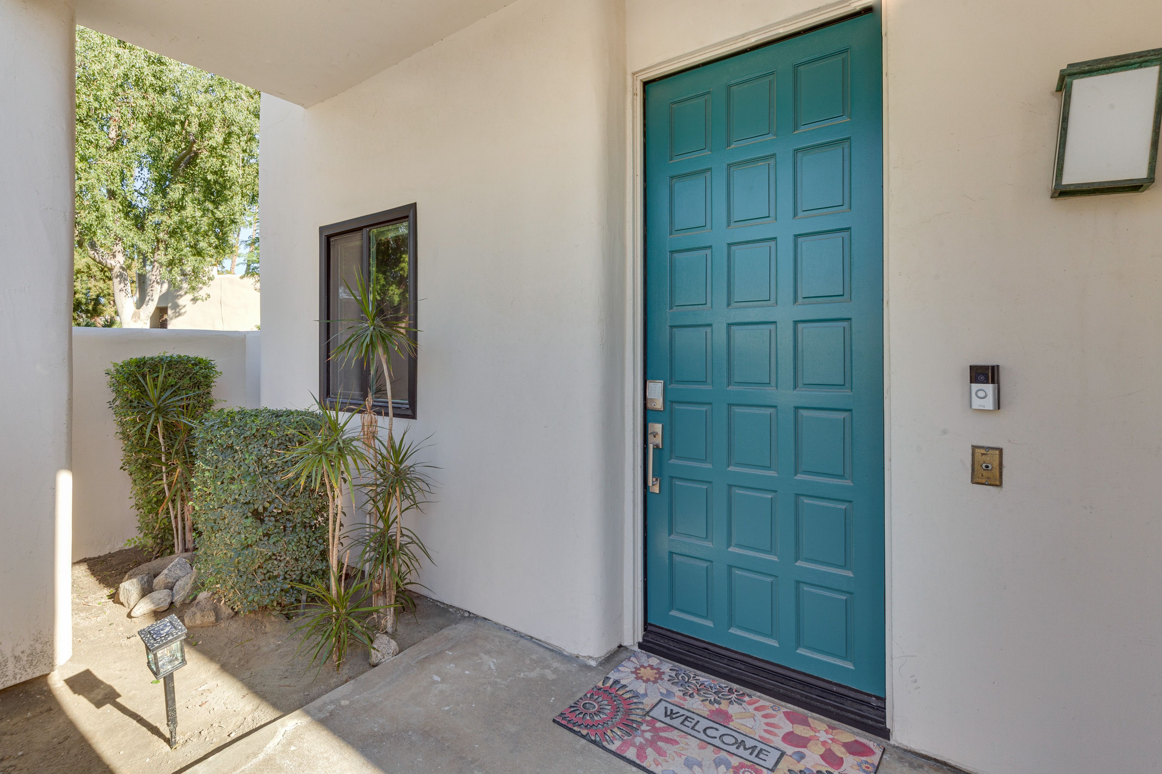 Entrance | Step-Free Access