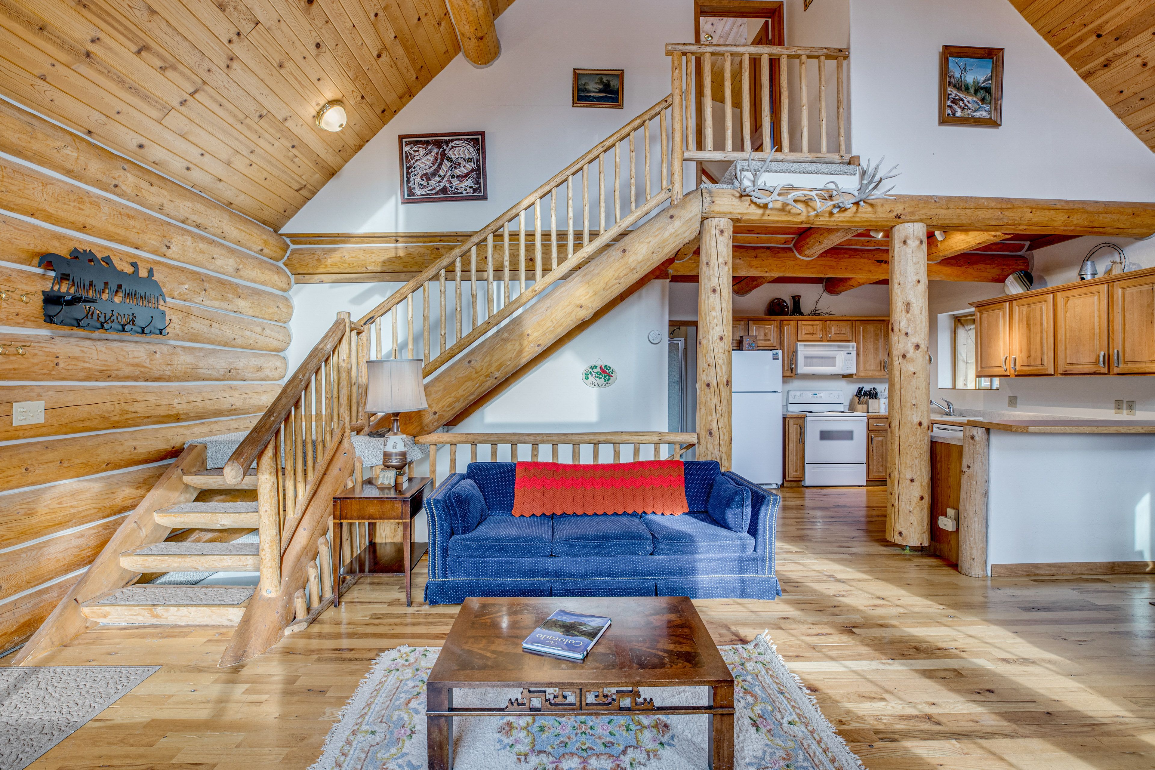 Living Room | Free WiFi | Central Heating | 1st Floor