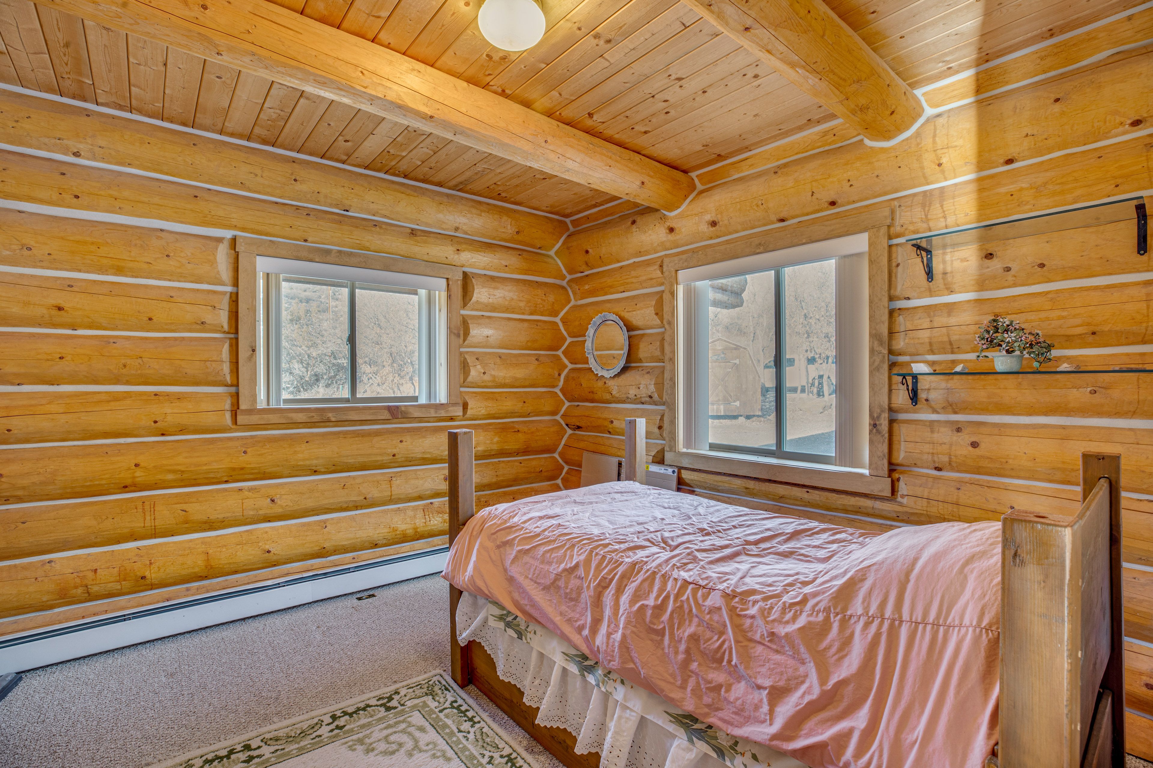 Bedroom 1 | Twin Bed | Linens Provided | 1st Floor