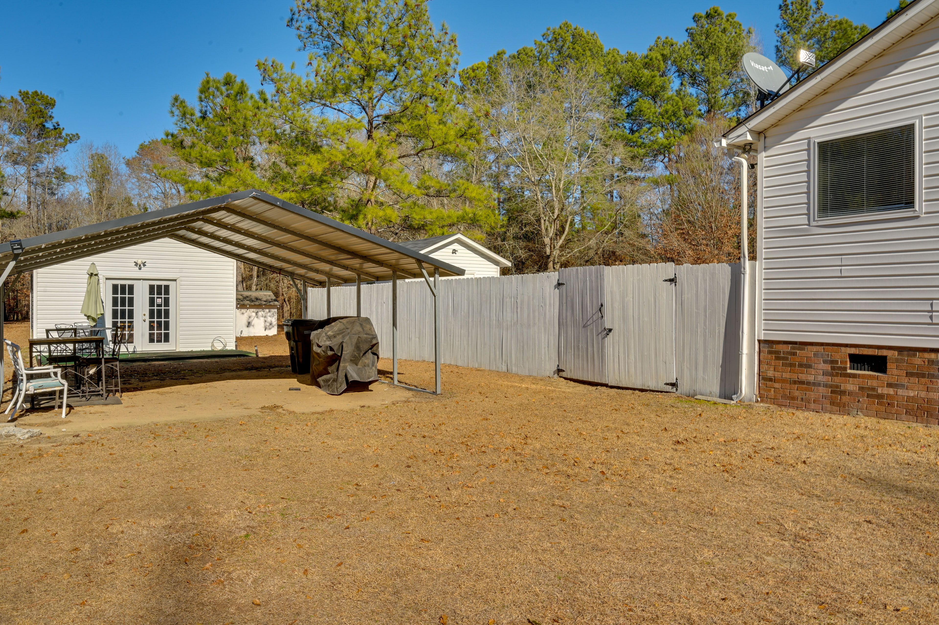 Covered Patio | Gas Grill