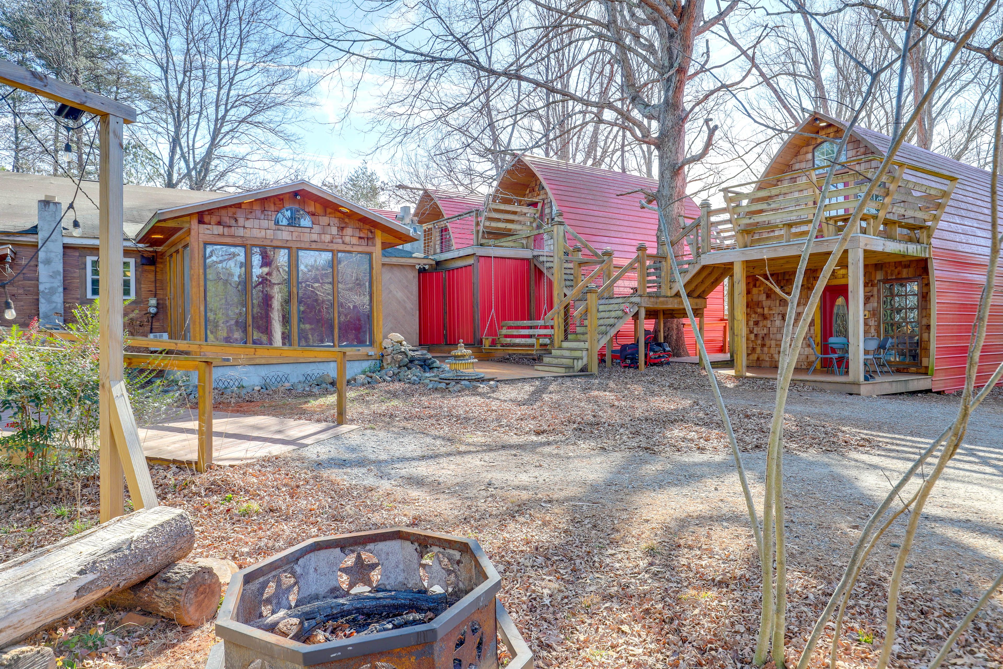 Shared Driveway Parking (4 Vehicles)