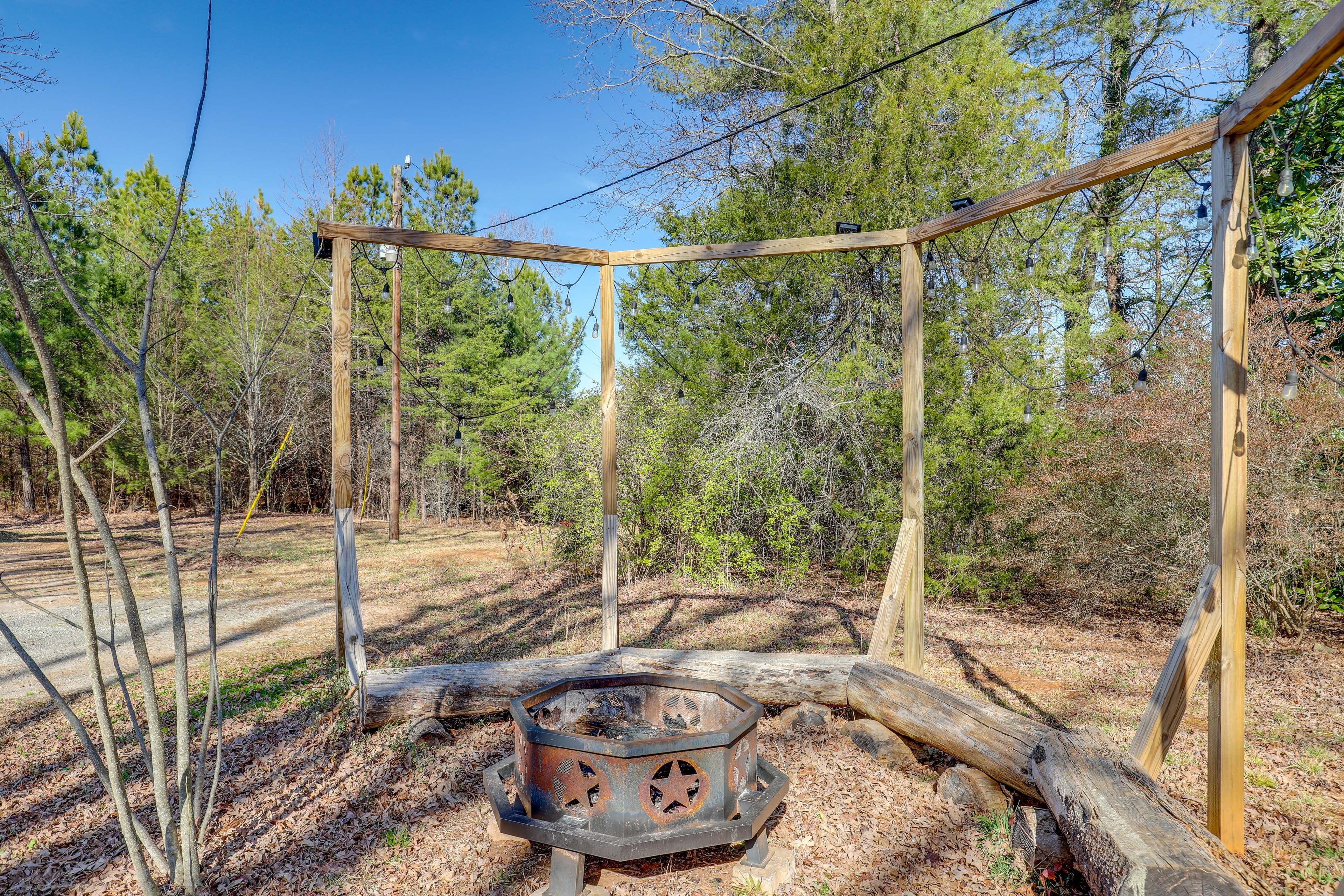 Shared Amenities | Fire Pit