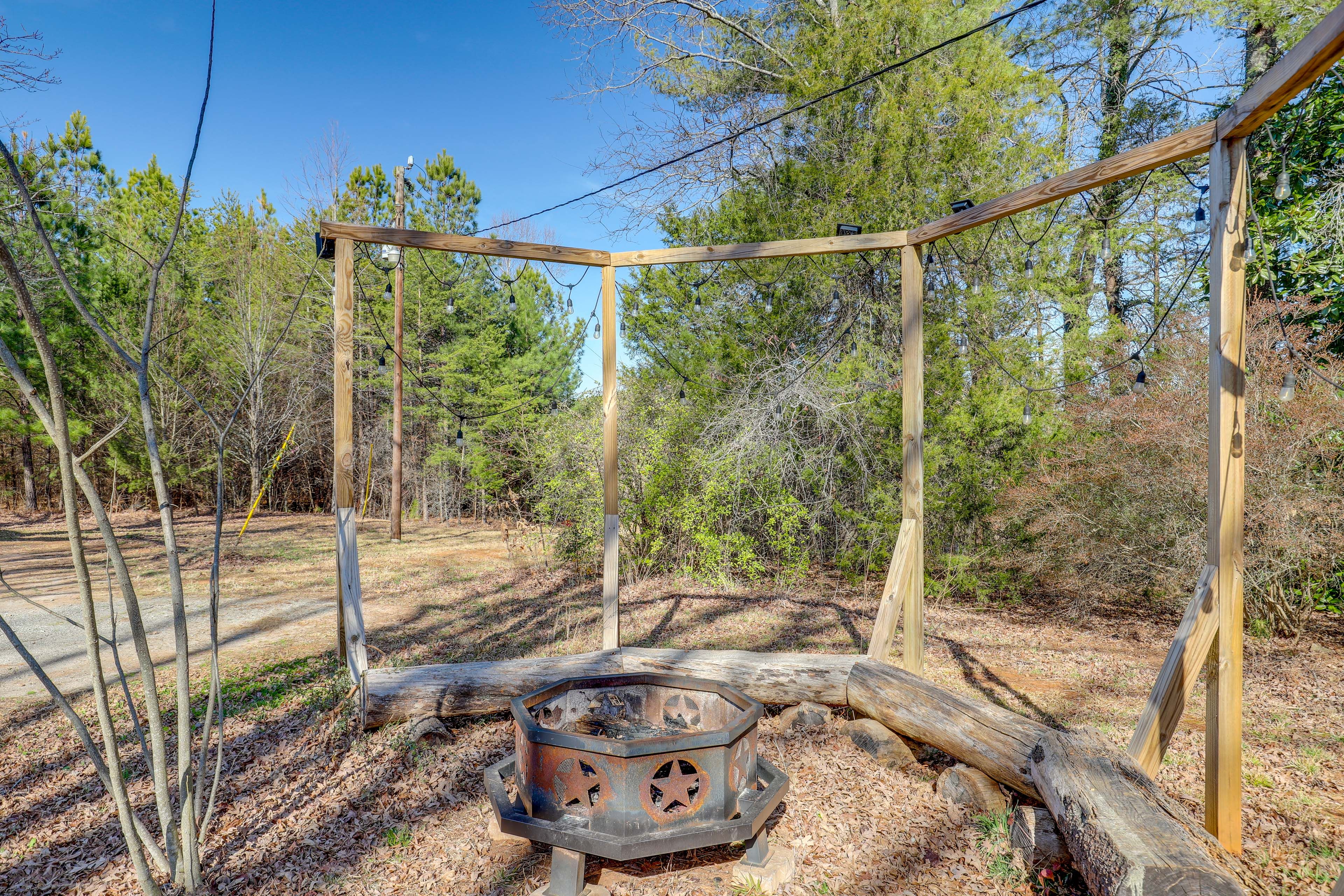 Shared Amenities | Fire Pit