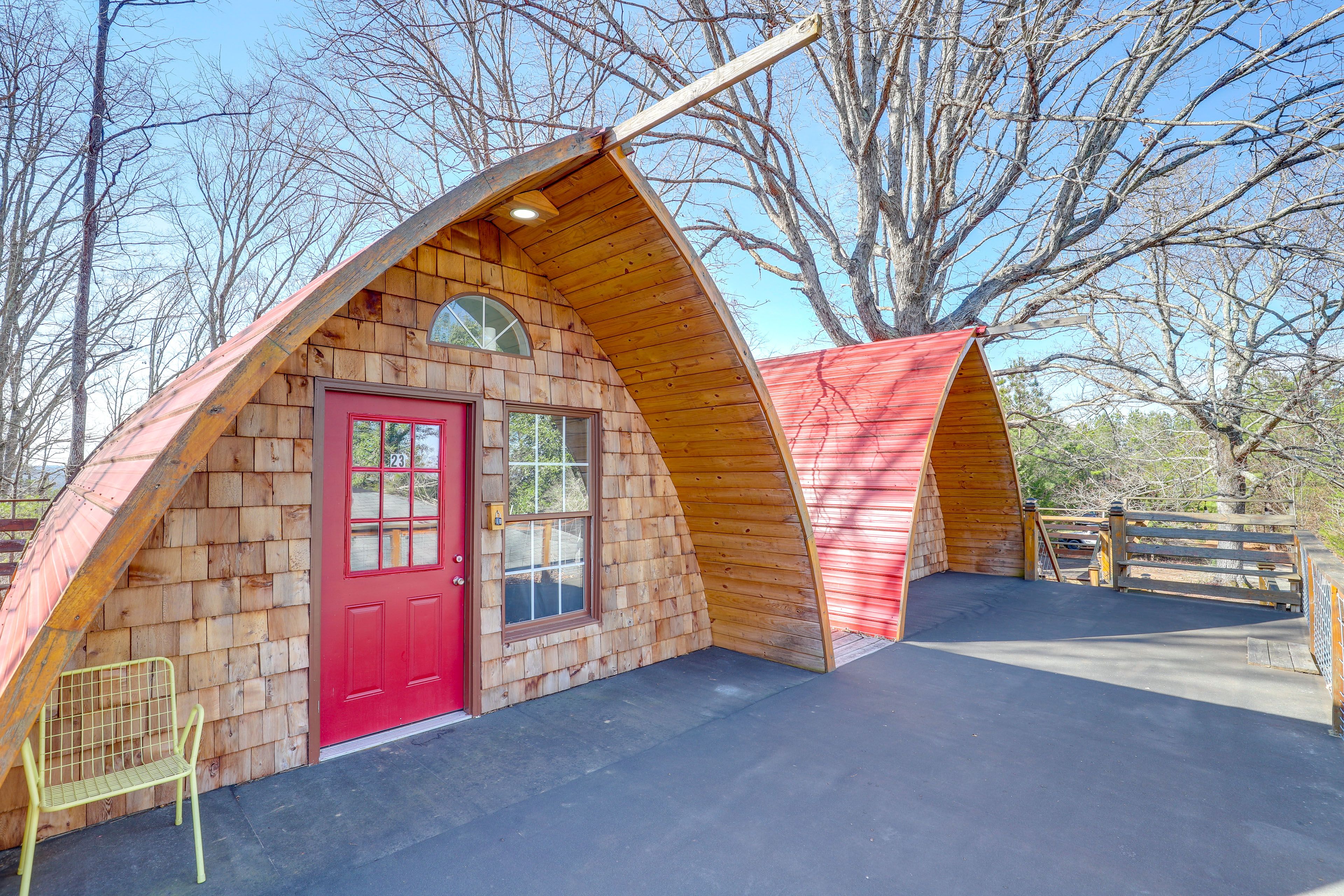 Shared Amenities | Deck