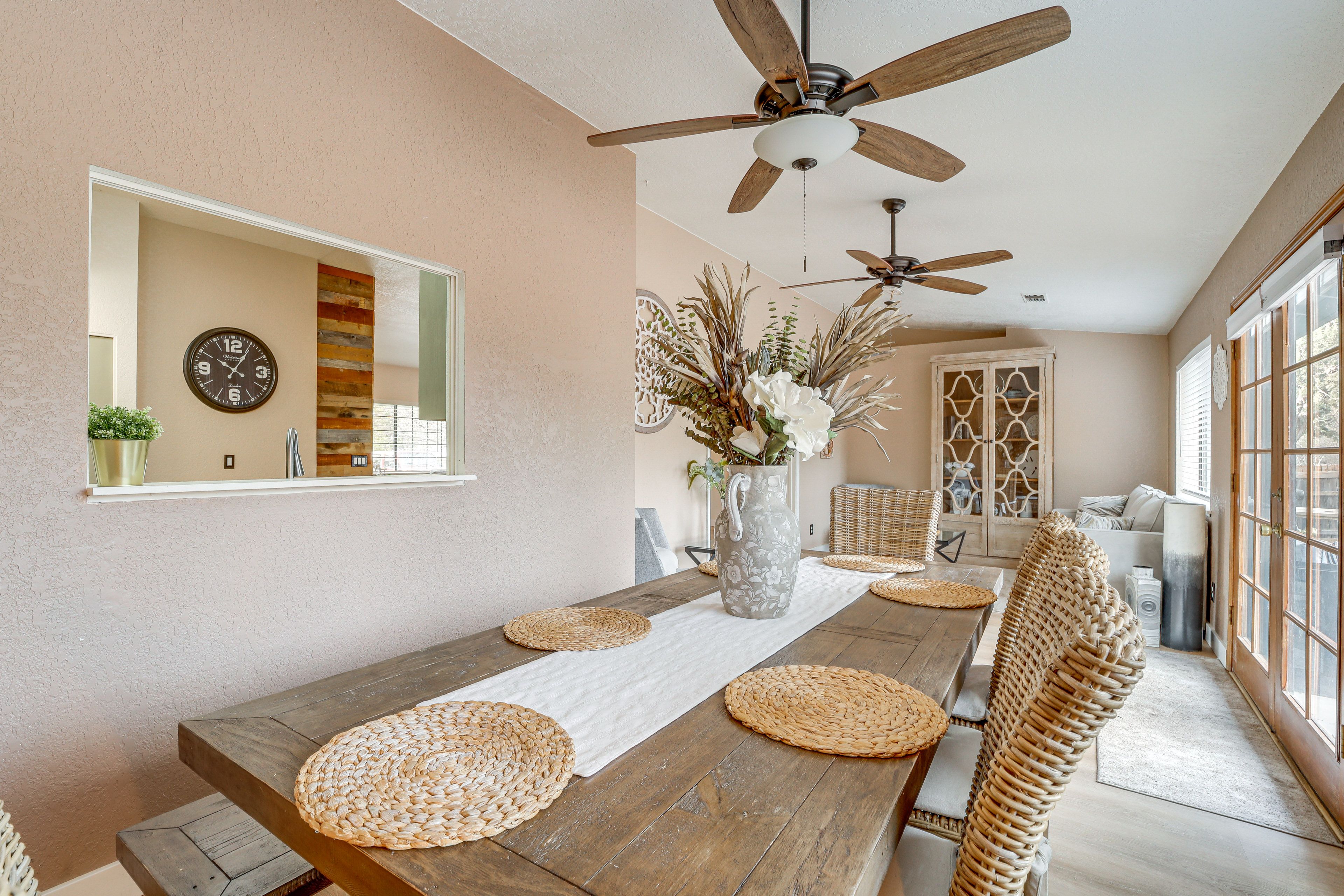 Dining Area | Dishware & Flatware