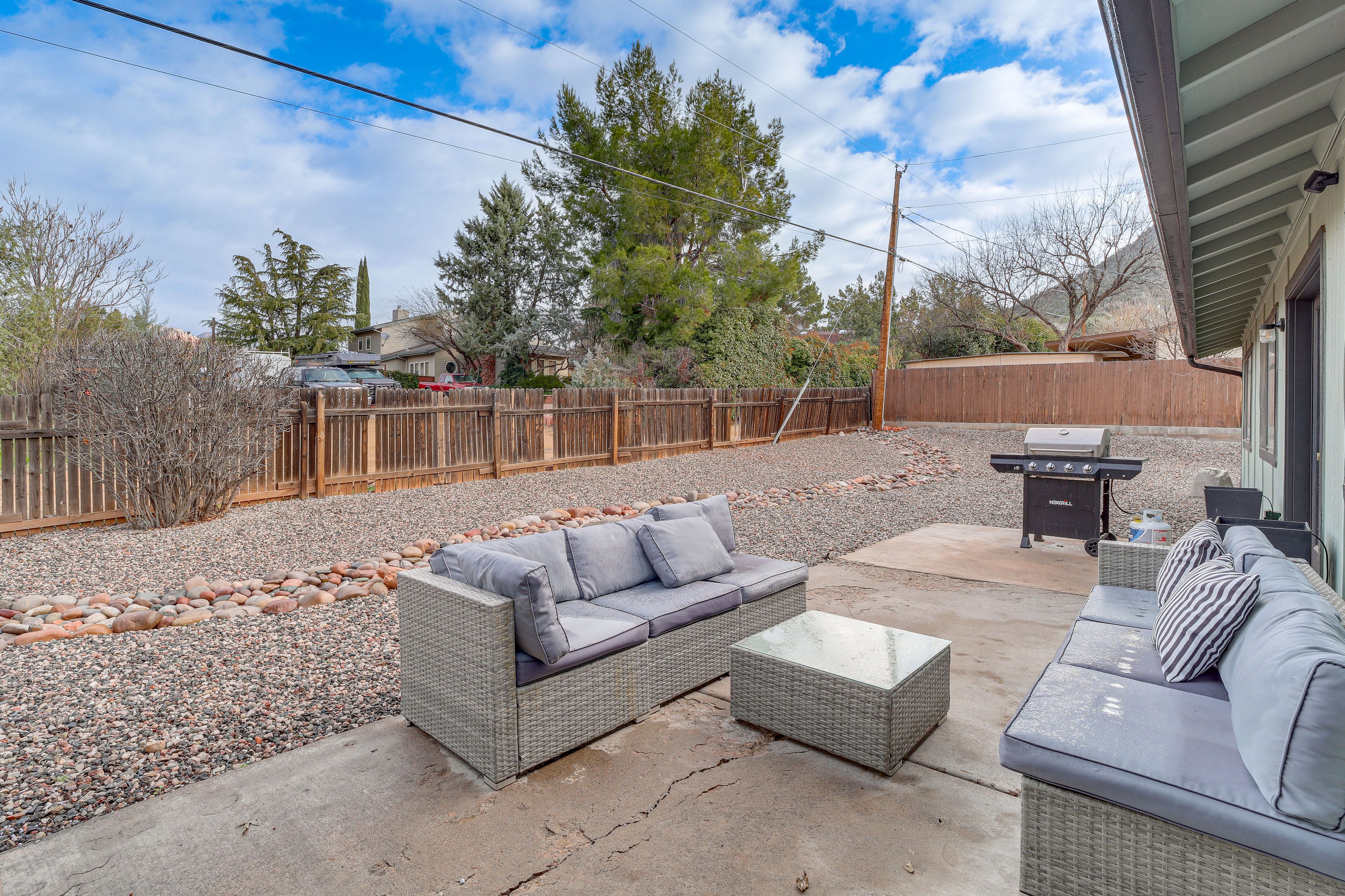 Private Patio | Gas Grill