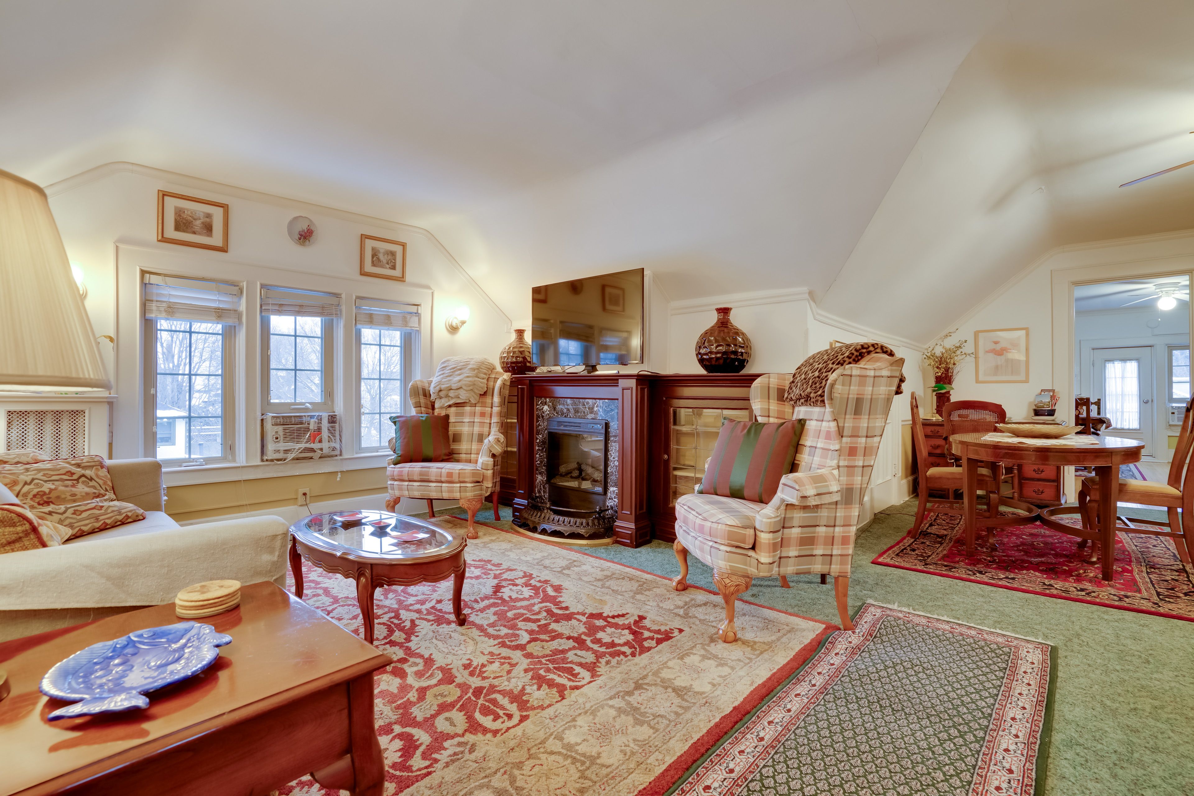 Minneapolis Vacation Rental | 1BR | 1BA | 1,300 Sq Ft | Stairs Required