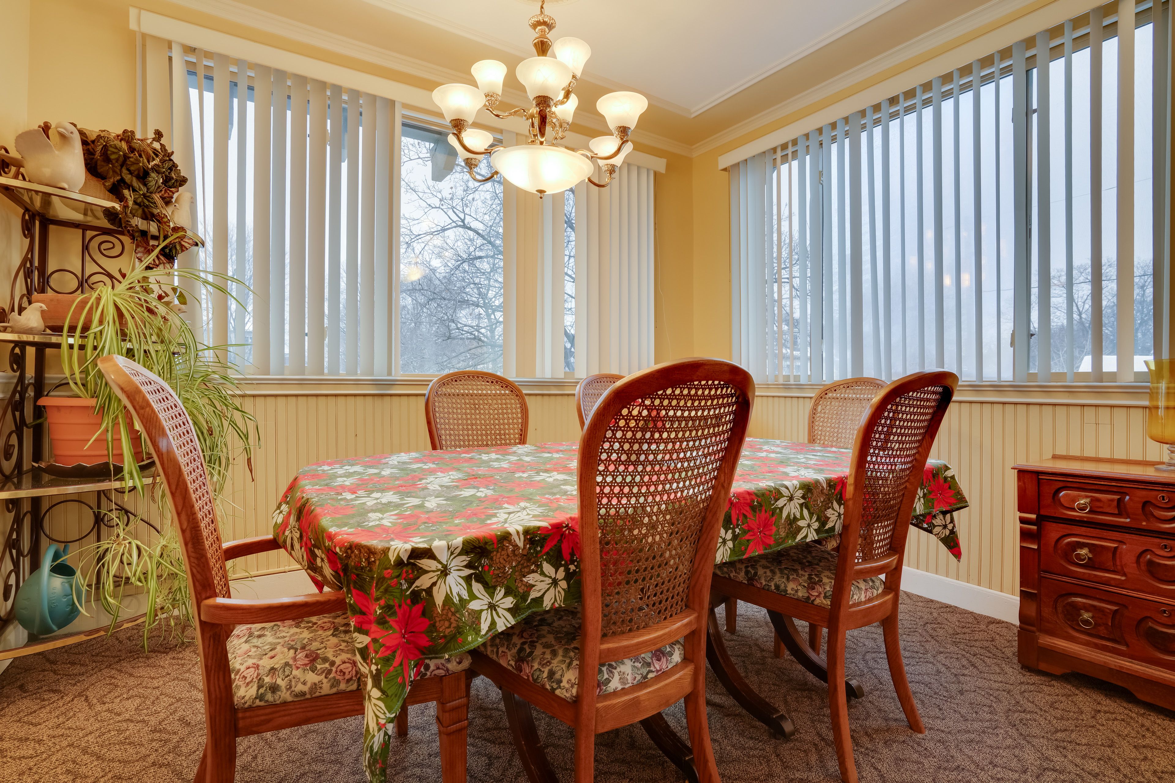 Dining Room | Single-Story Unit