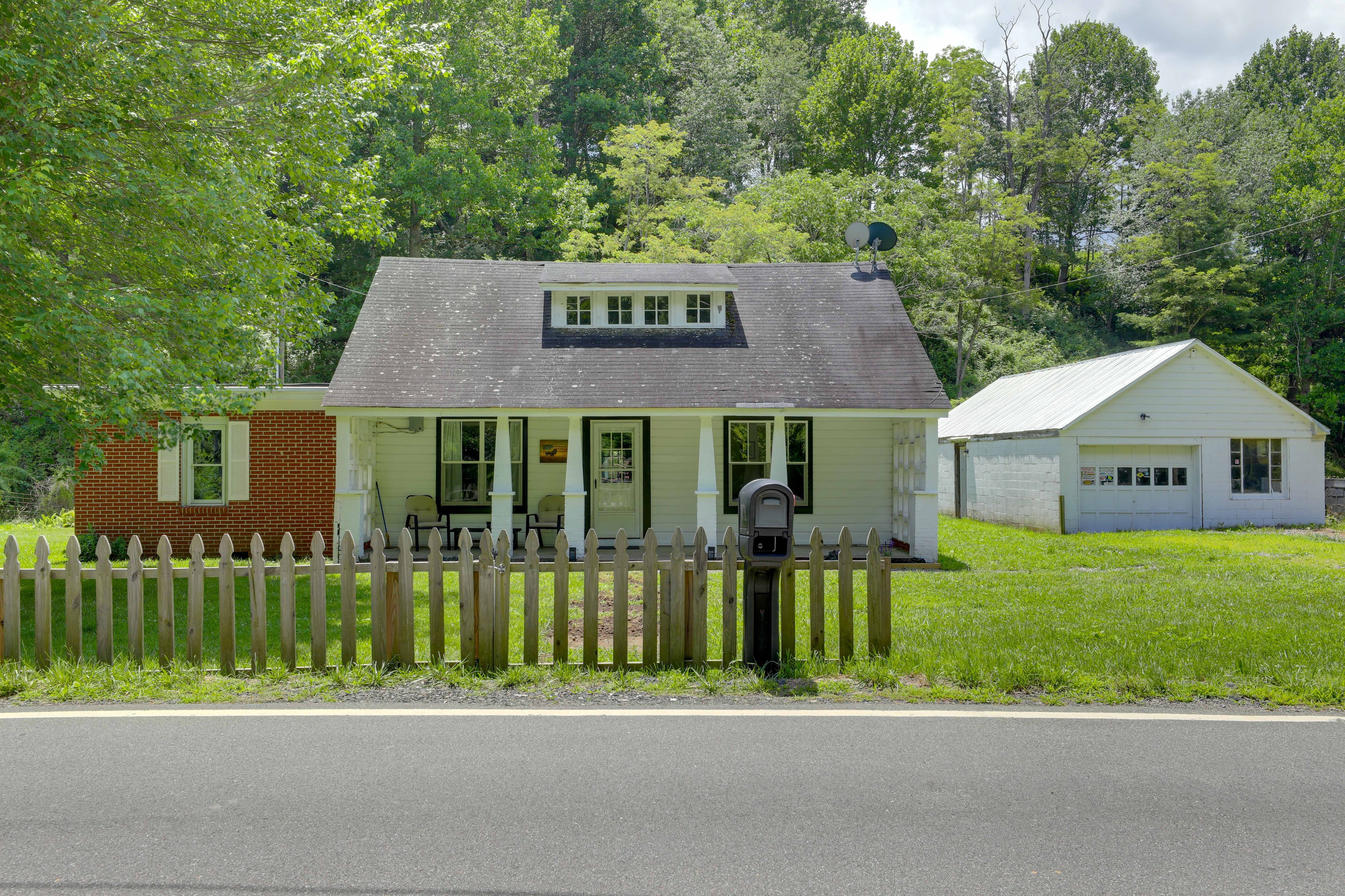 Property Exterior | Single-Level Home