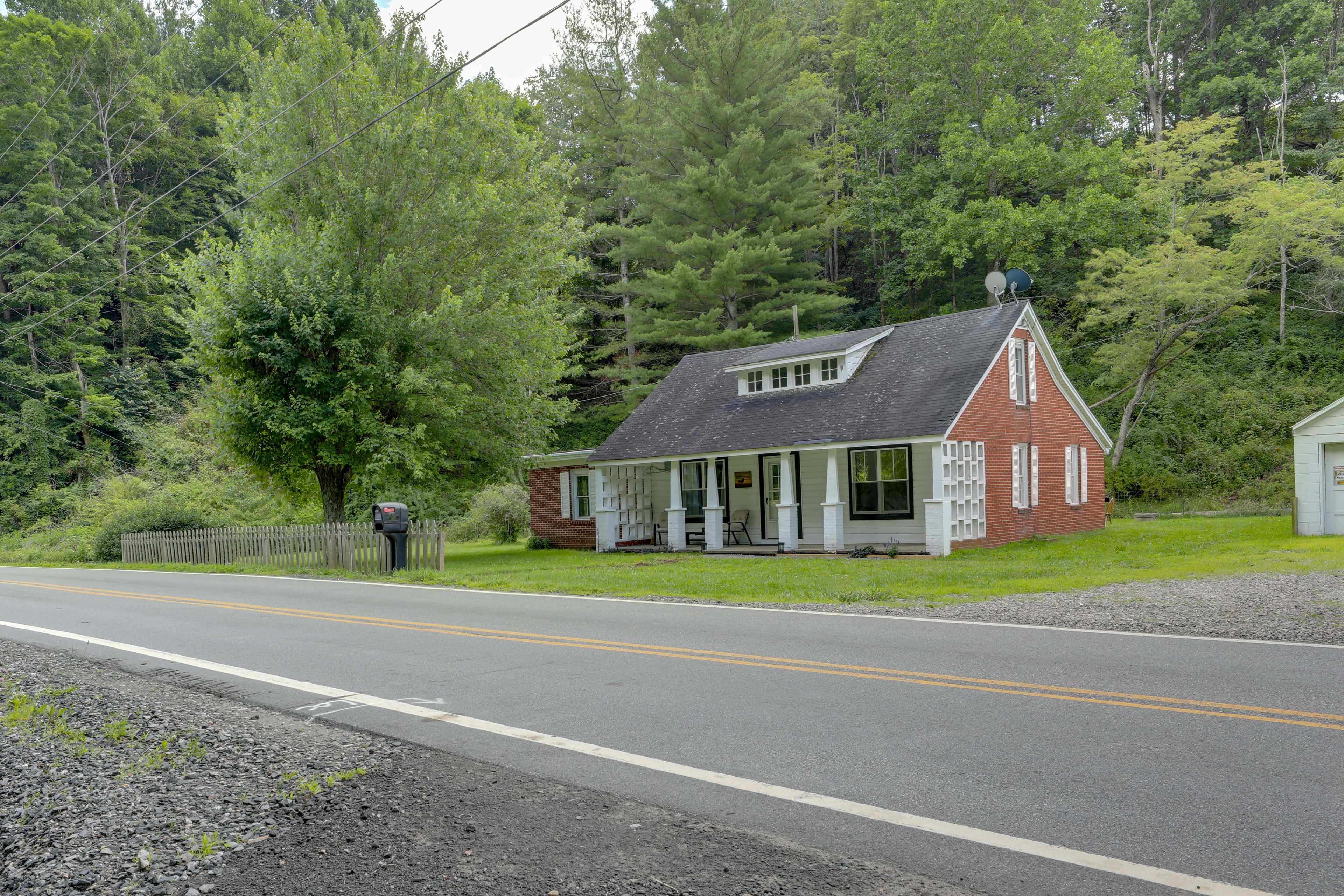 Driveway Parking | 4 Vehicles