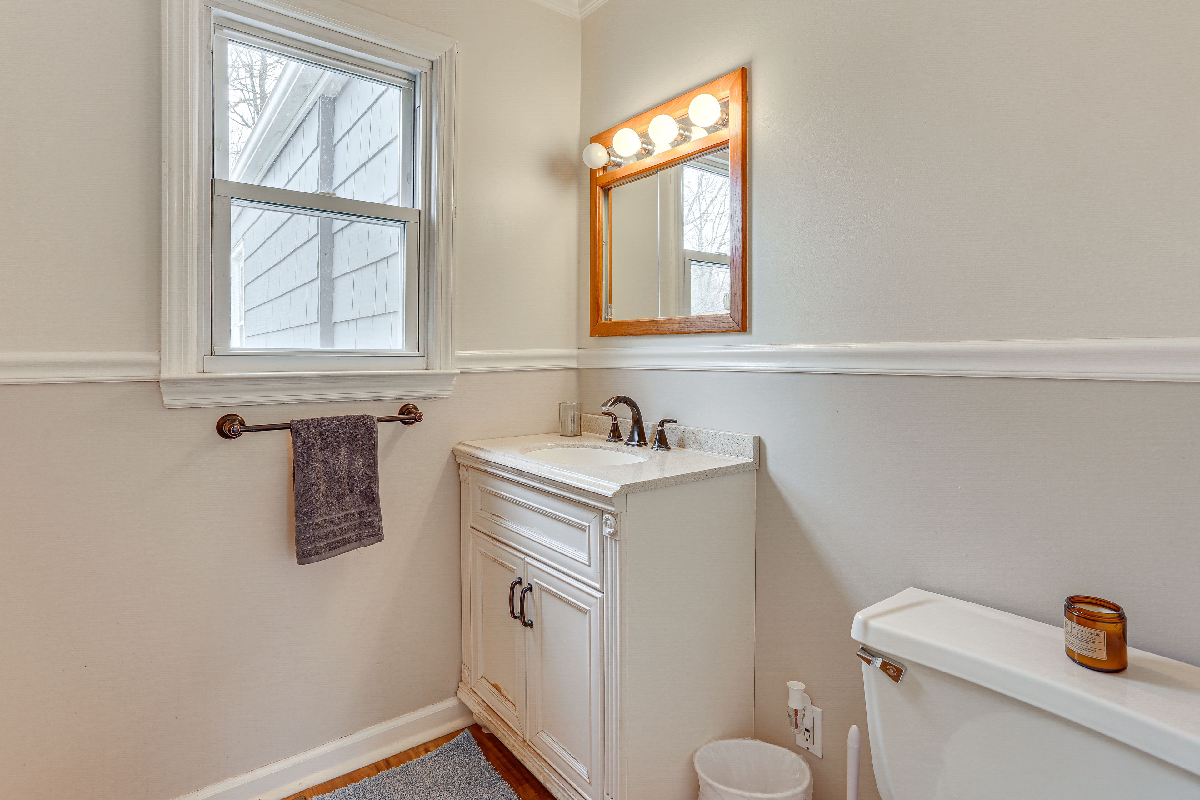 Half Bathroom | Main Level