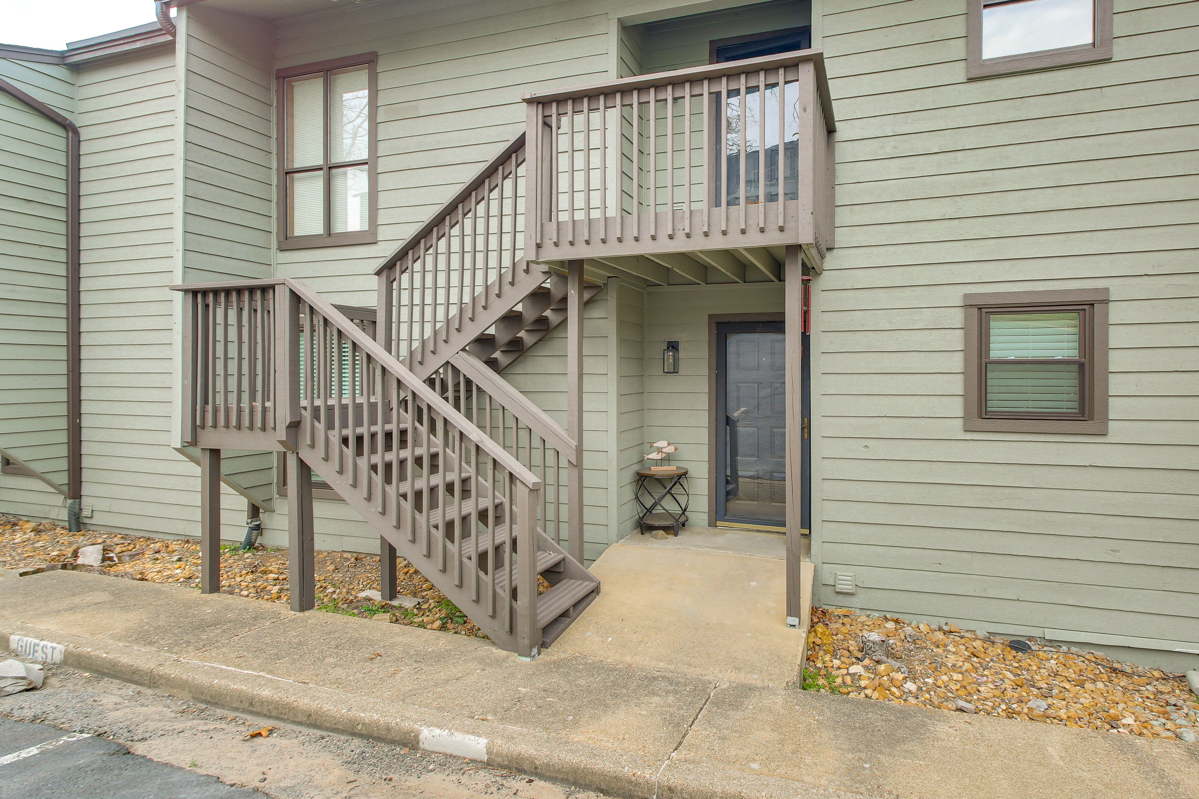 Property Exterior | Single-Level Condo