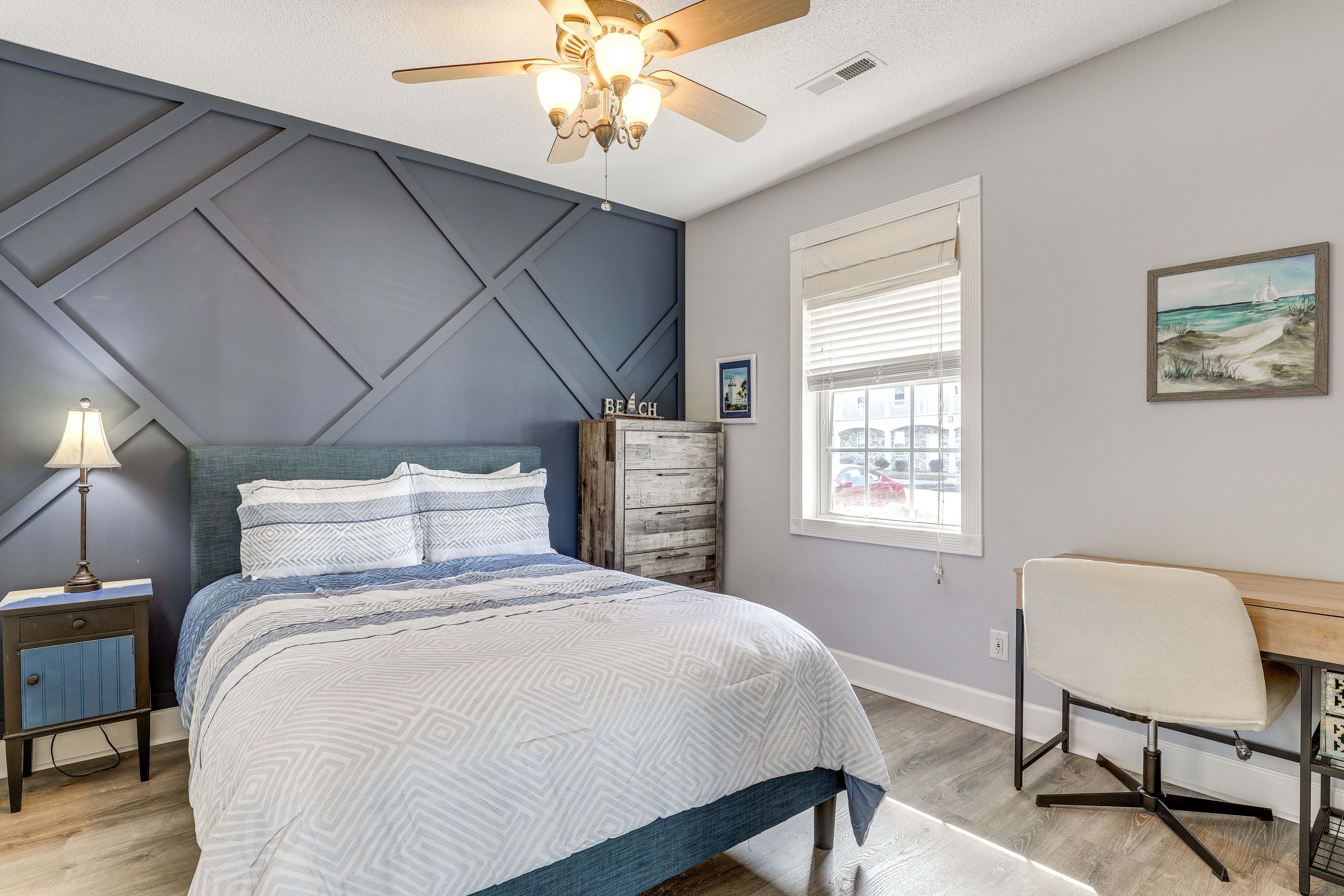 Bedroom 2 | Queen Bed | Laptop-Friendly Workspace | Smart TV