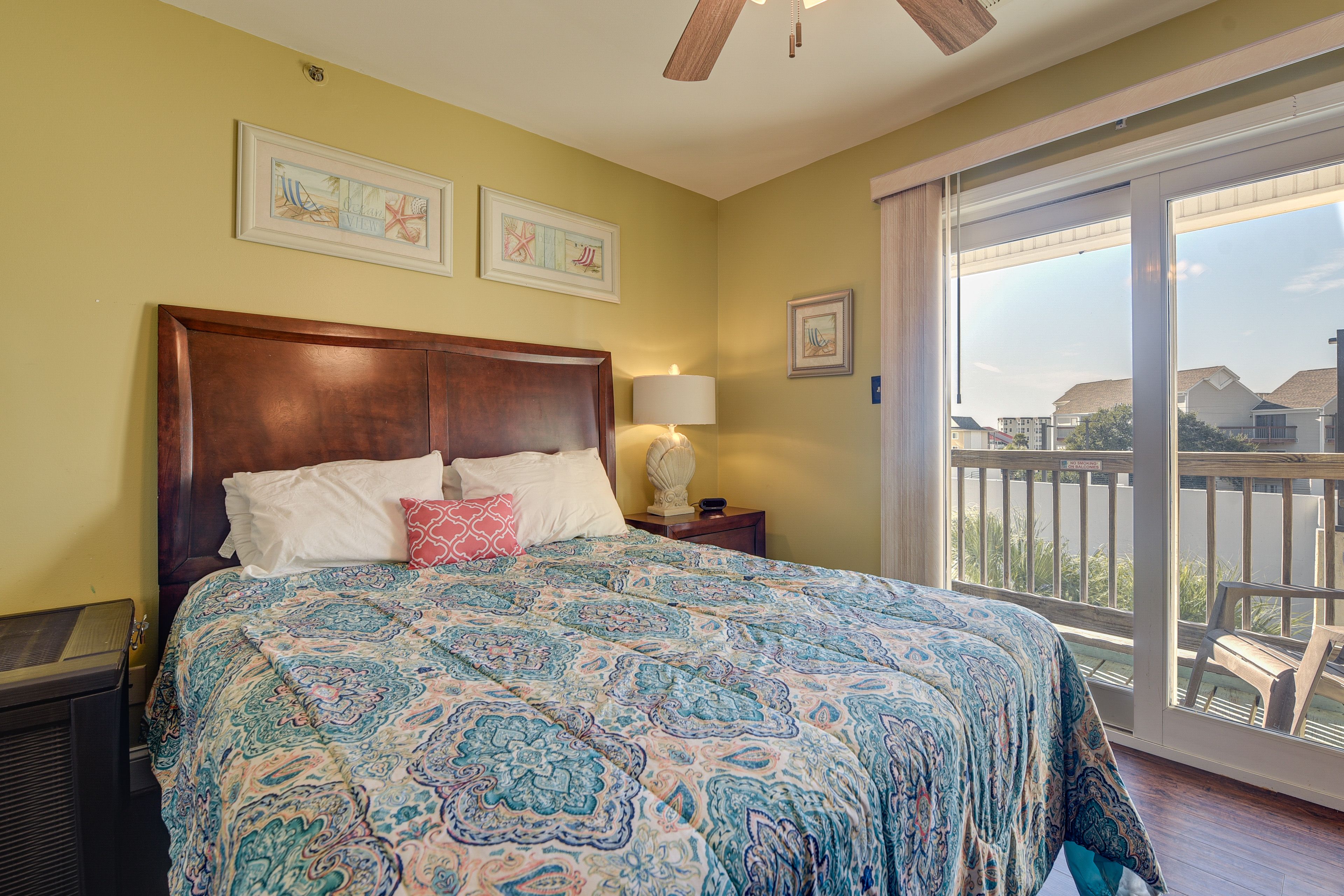 Bedroom 2 | Queen Bed