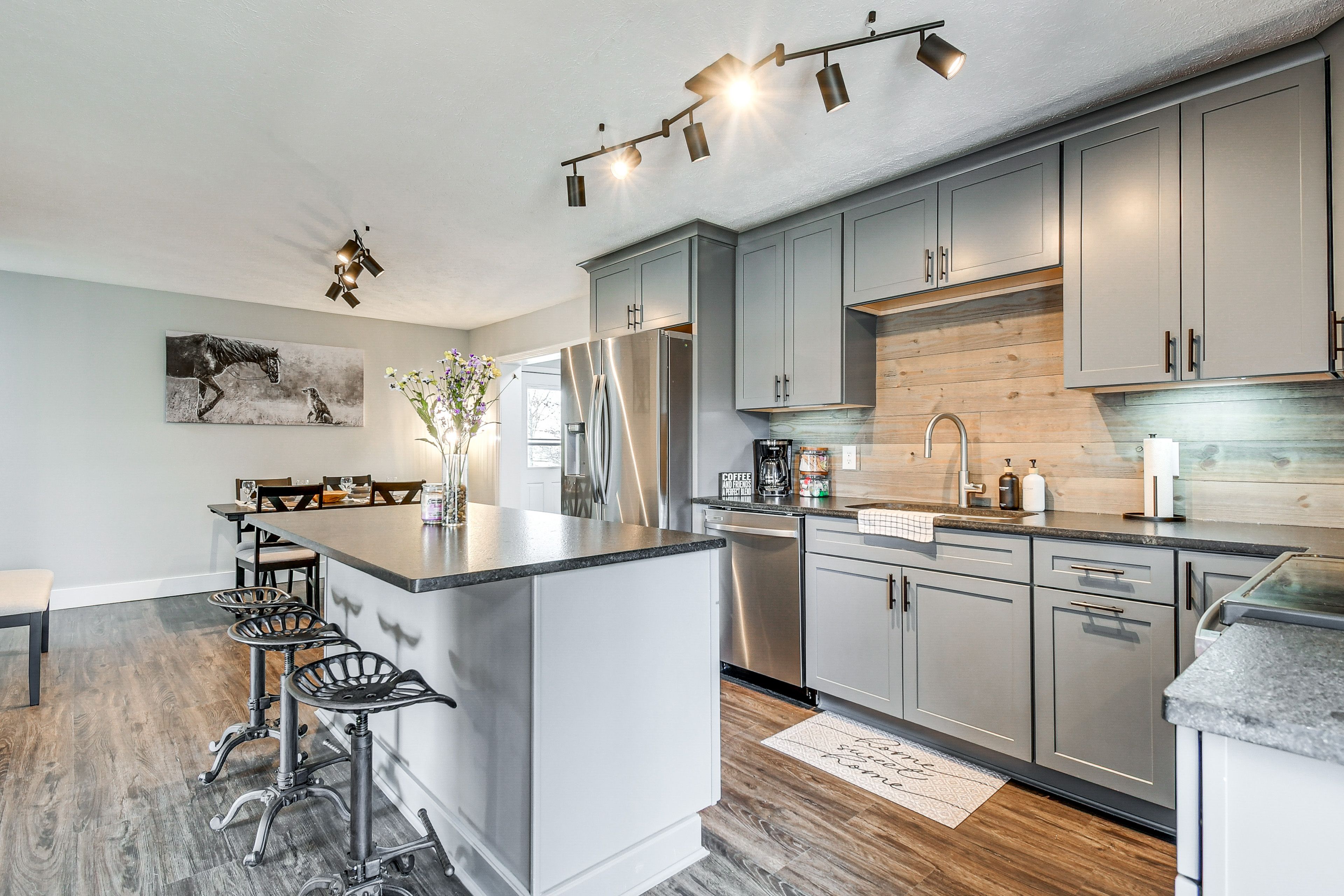 Kitchen | Main Level | Dishwasher