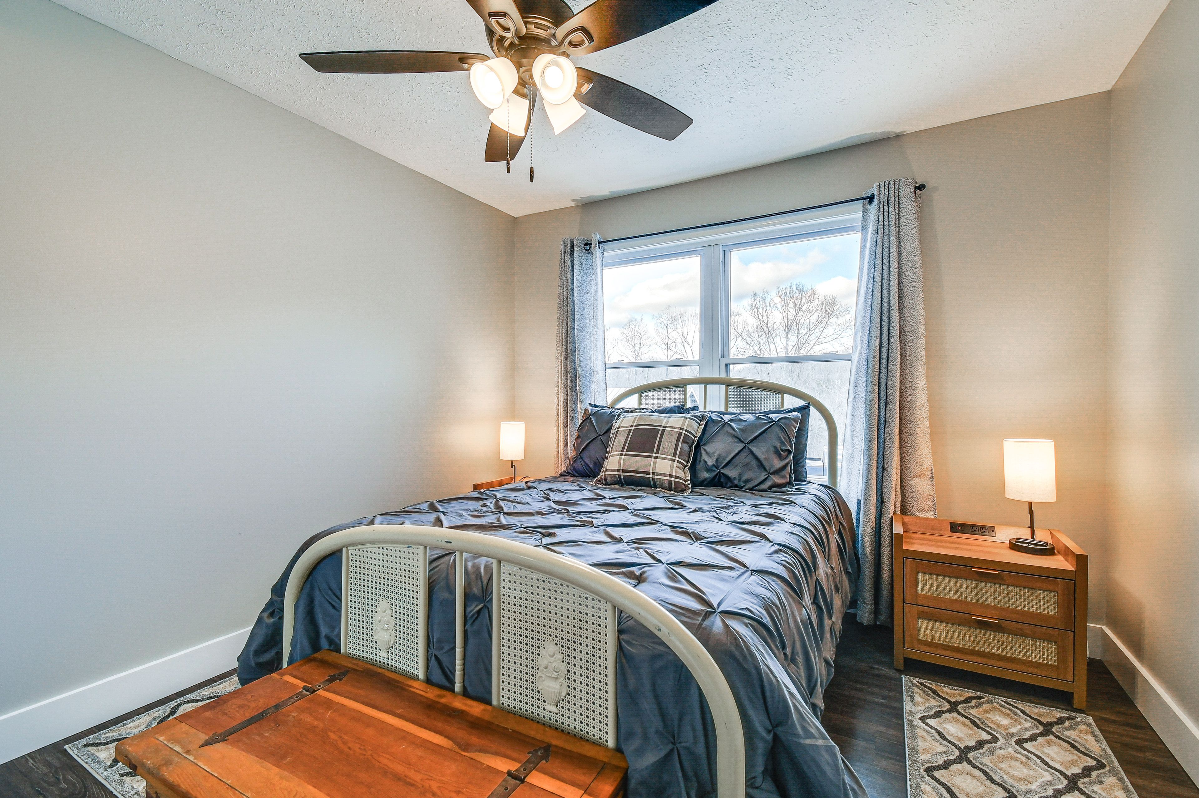 Bedroom 2 | Main Level | Queen Bed