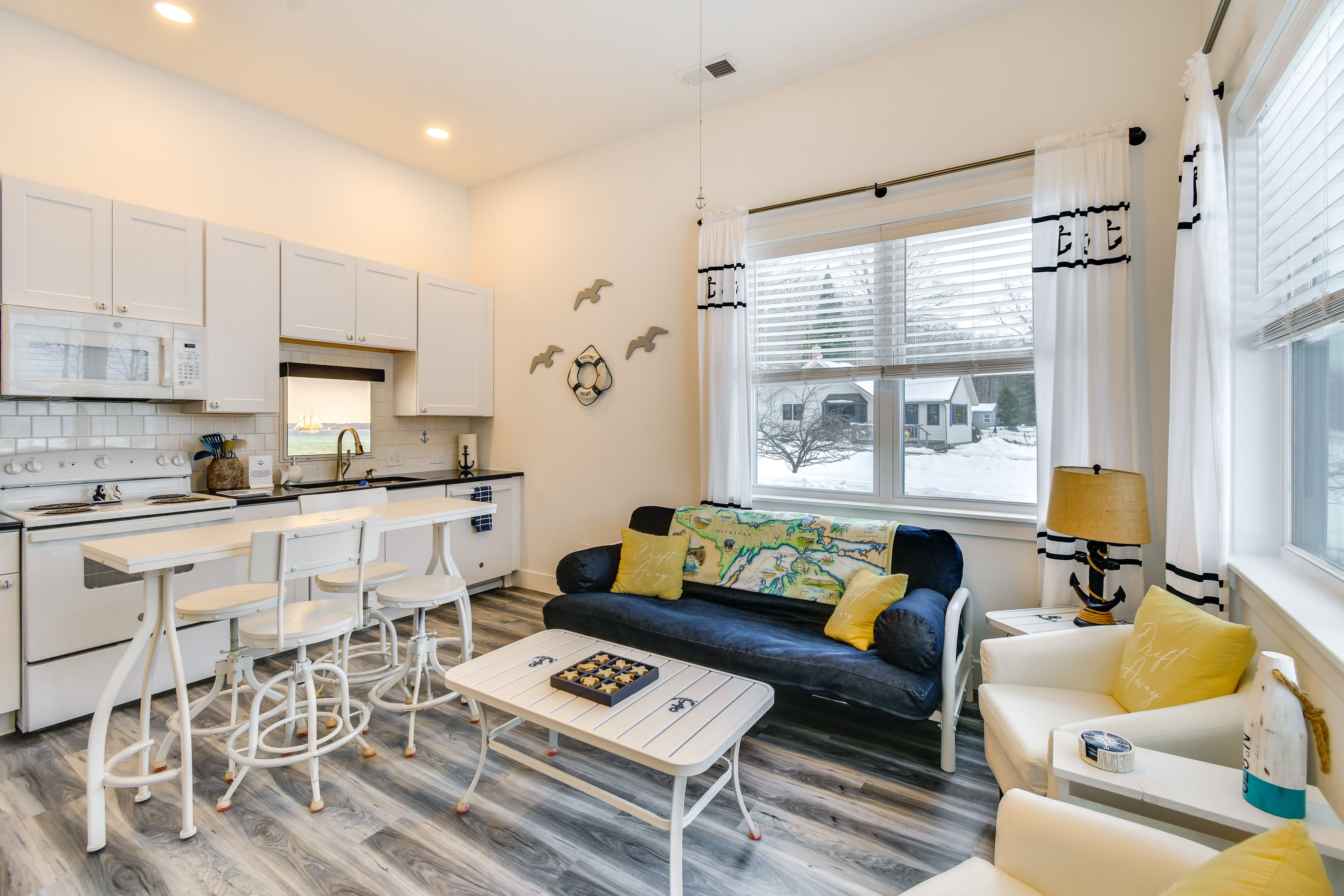 Traverse City Vacation Rental | 2BR | 1BA | 720 Sq Ft | Step-Free Access