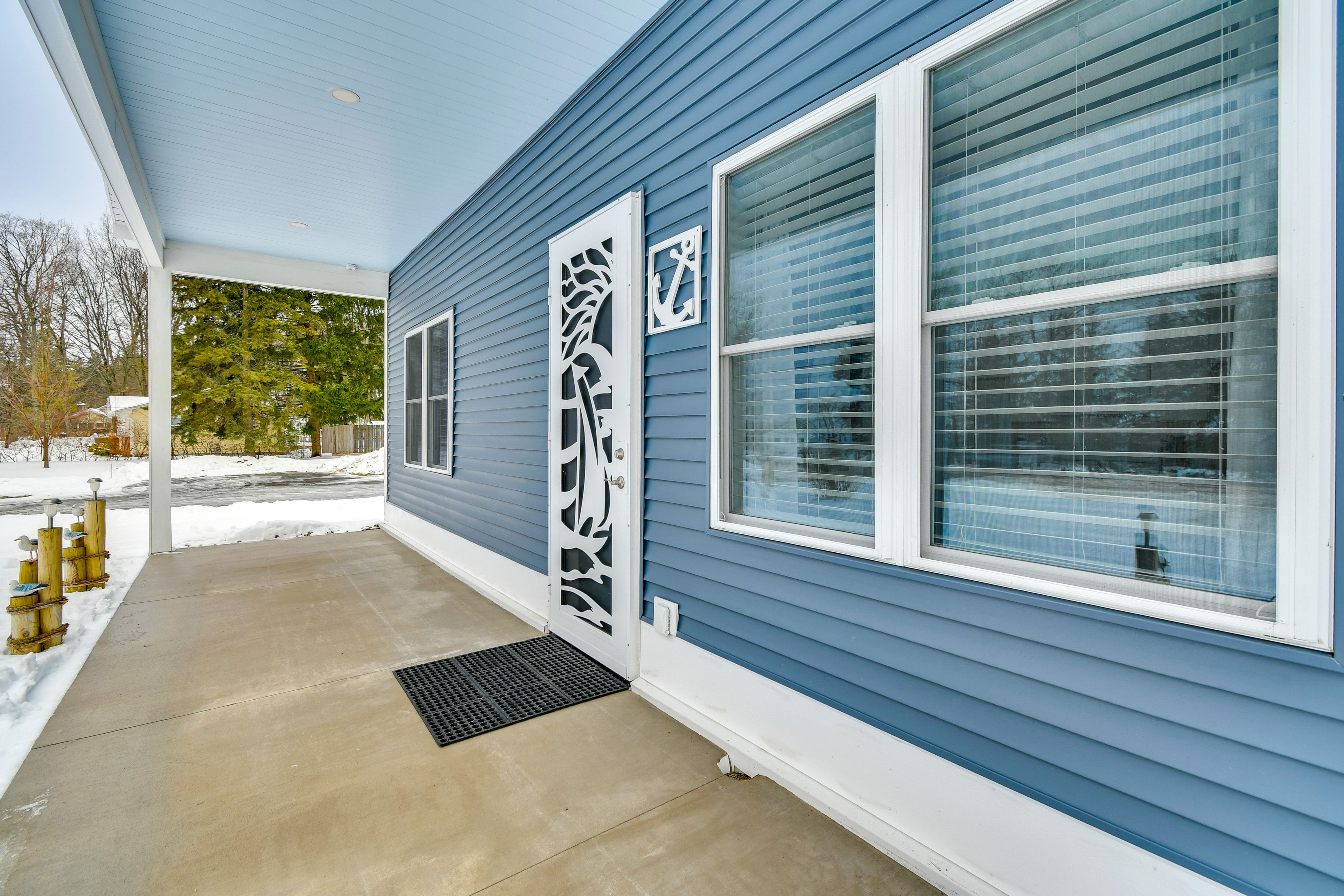 Home Exterior | Private Entrance