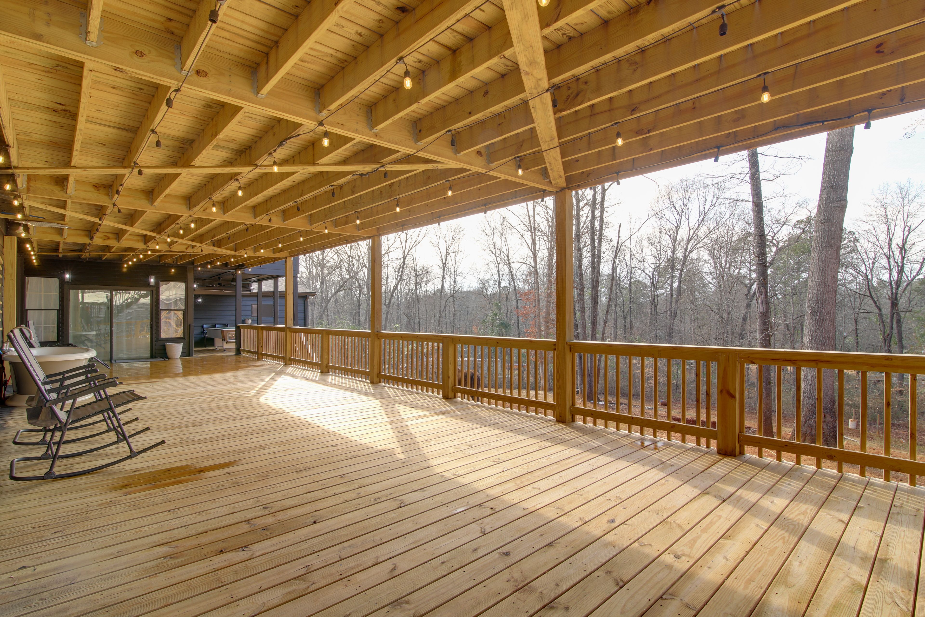 Commerce Vacation Rental | 3BR | 2.5BA | 1,456 Sq Ft