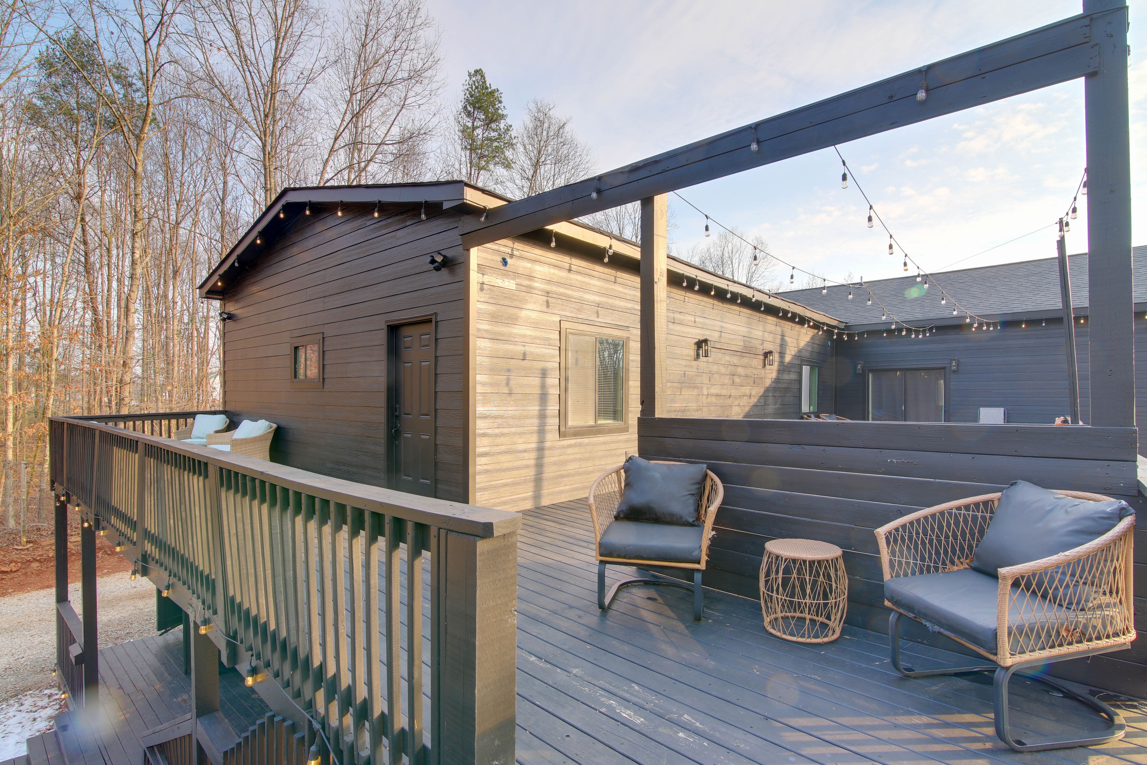 Commerce Vacation Rental | 2BR | 1BA | 1,000 Sq Ft