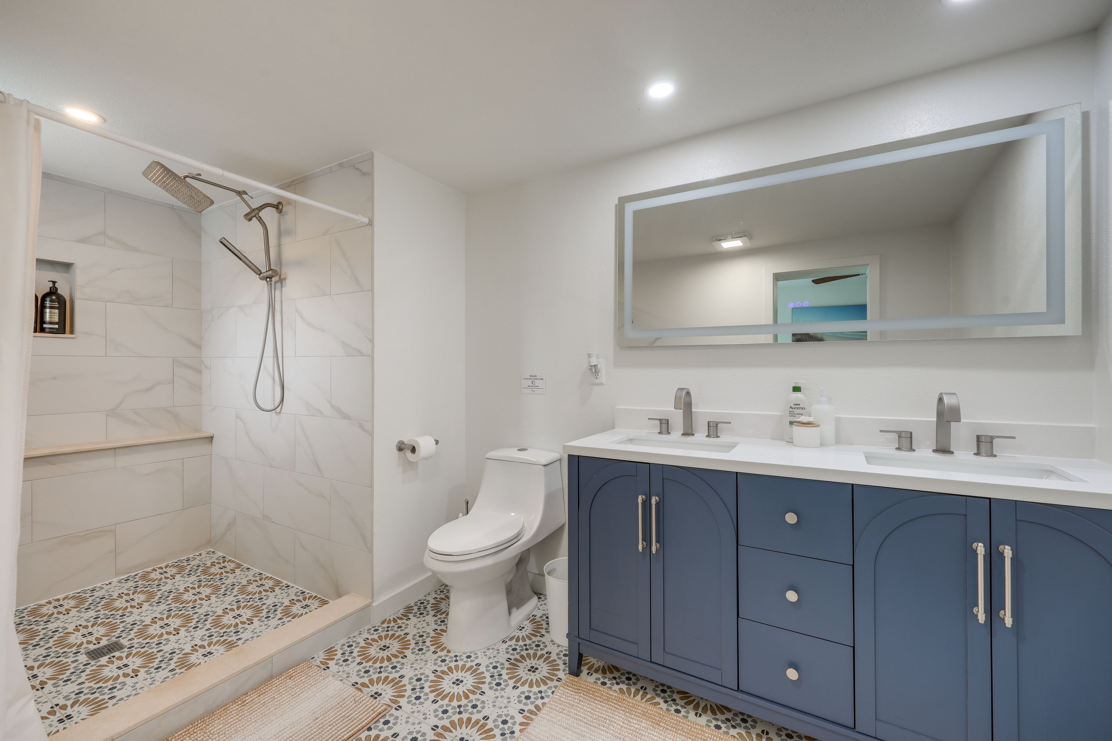 En-Suite Bathroom