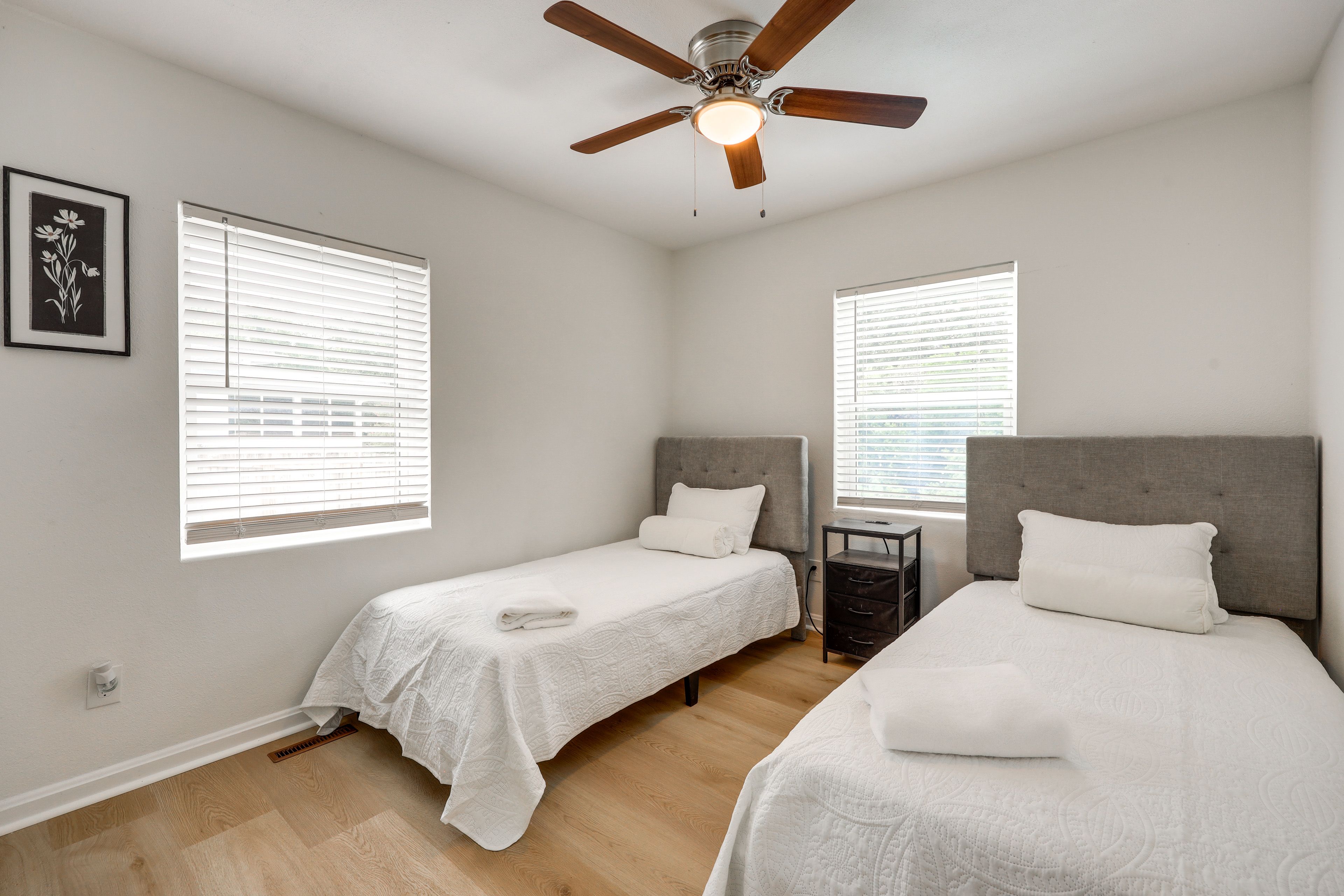 Bedroom 3 | 2 Twin Beds