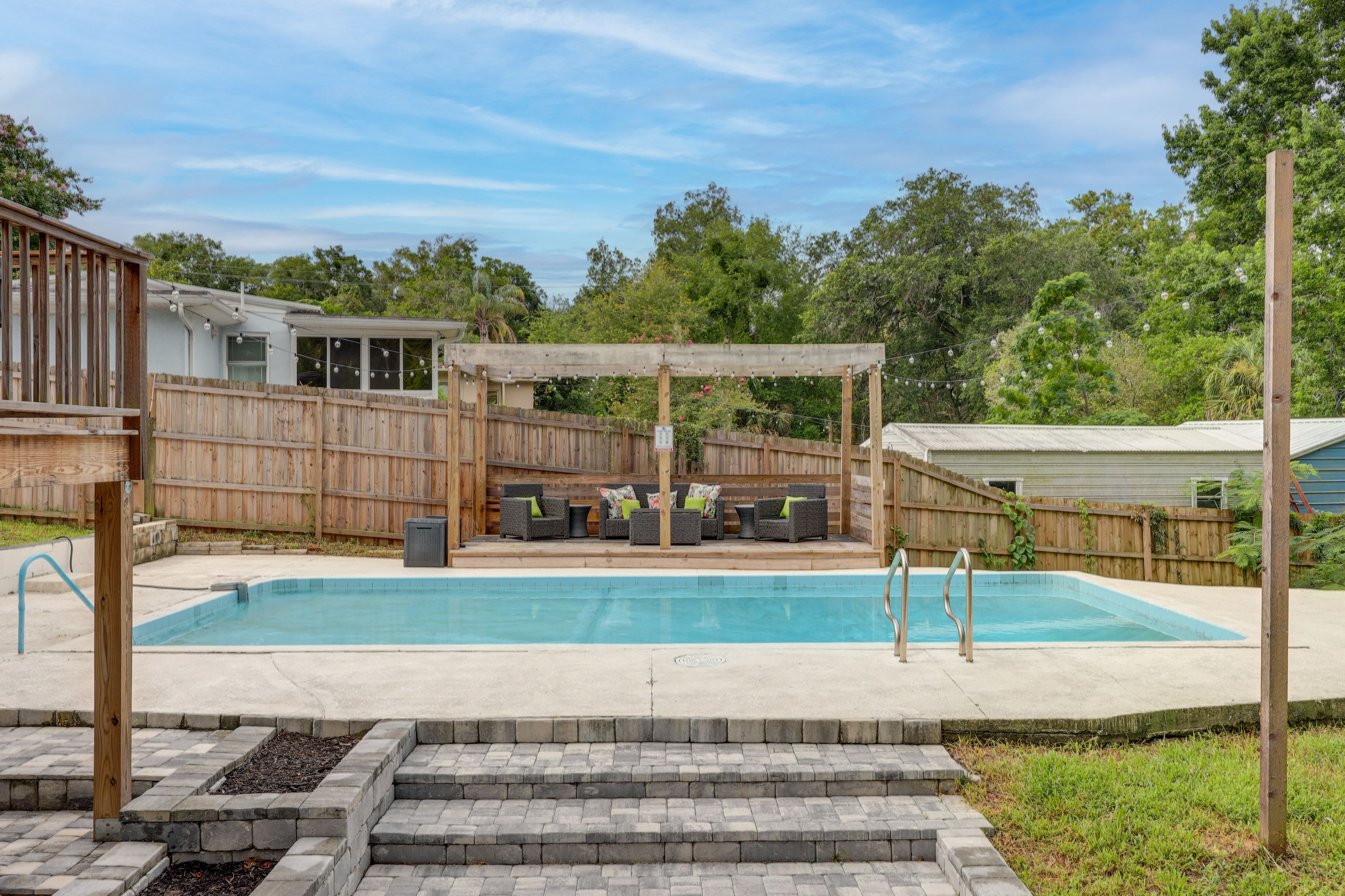 Jacksonville Vacation Rental | 3BR | 2BA | 1,600 Sq Ft