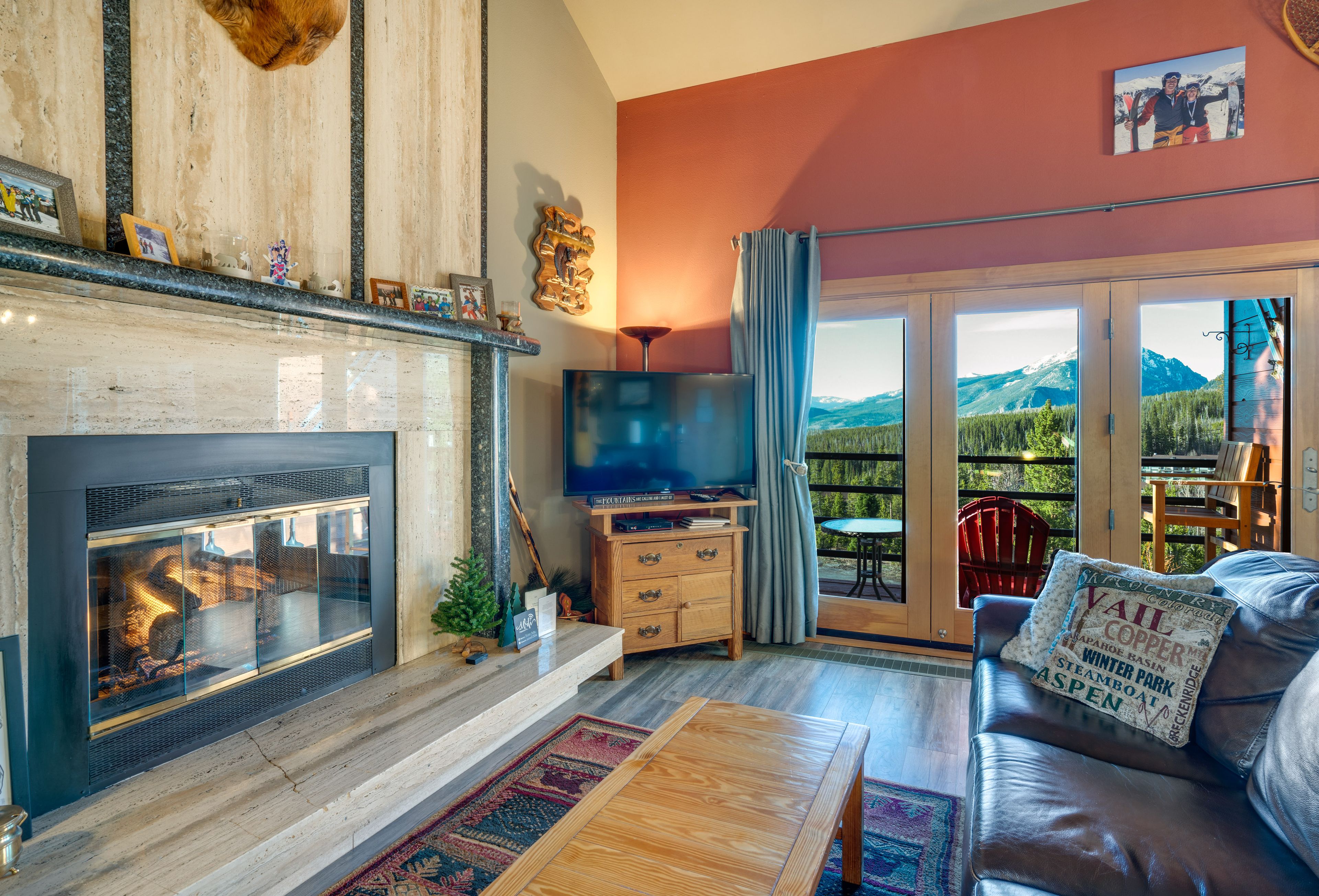 Living Area | Gas Fireplace | Board Games