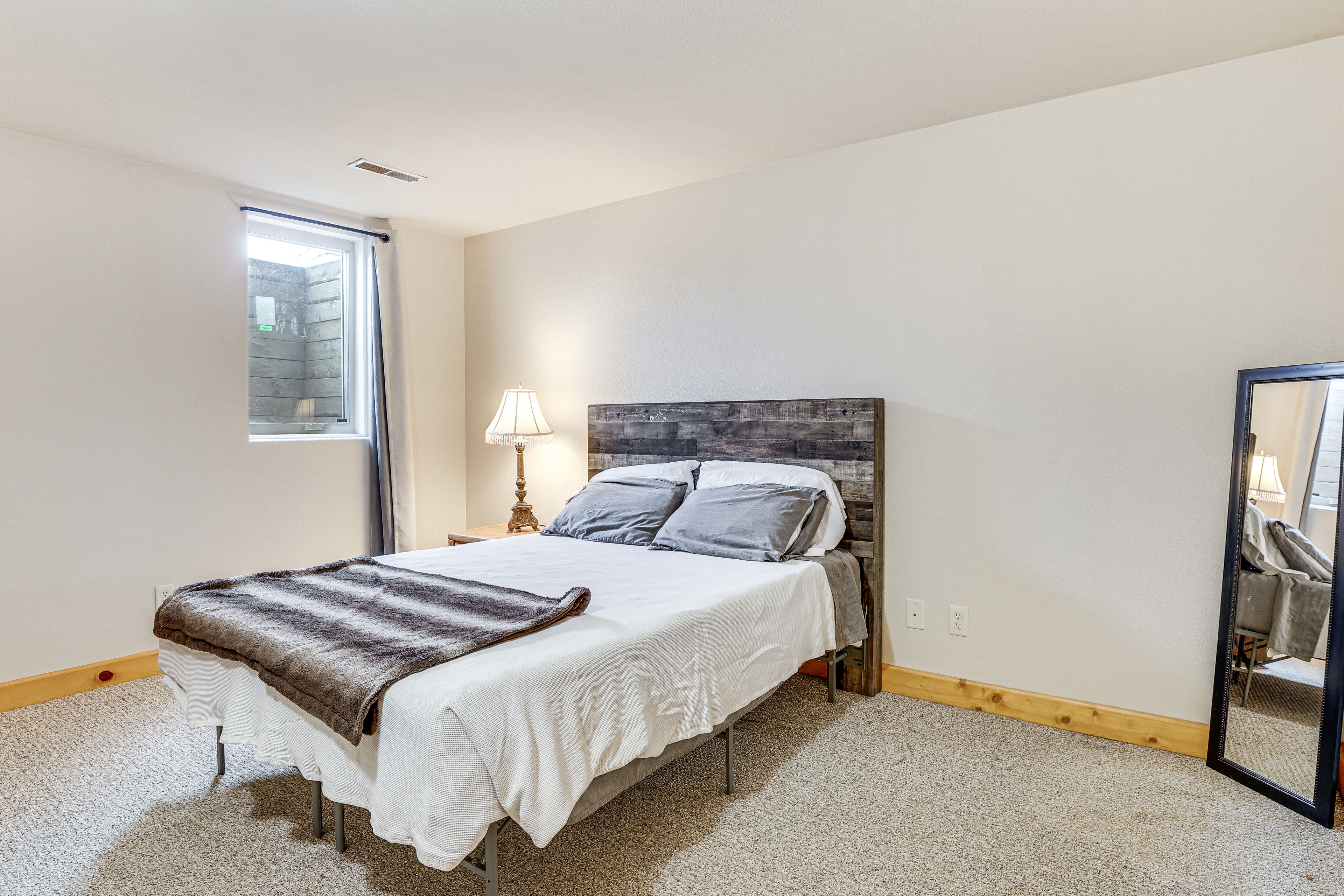 Bedroom 4 | Queen Bed | Lower Level