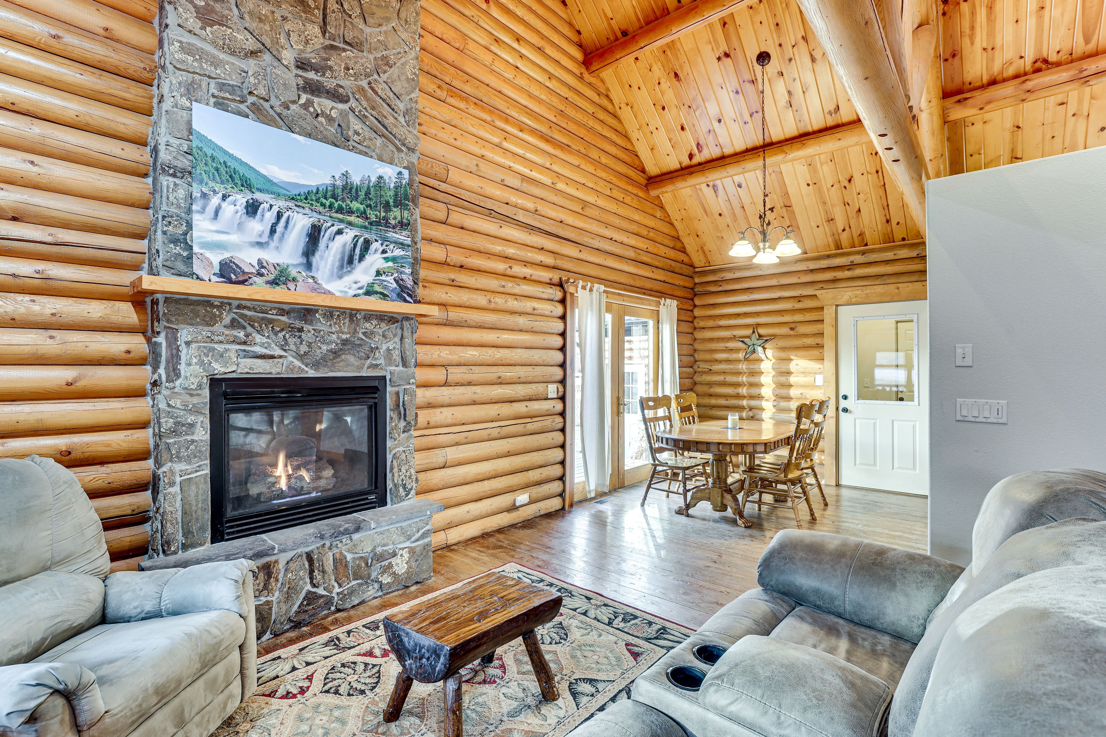 Interior | Log Cabin Walls | 2-Story Home w/ Basement