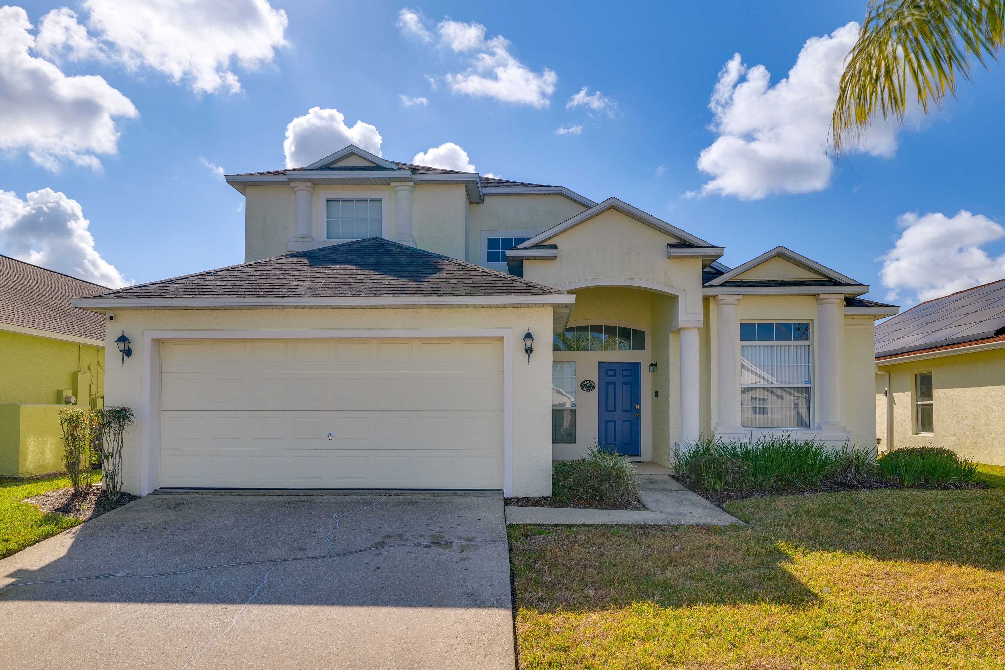 Parking | Driveway (2 Vehicles) | Street (1 Vehicle)