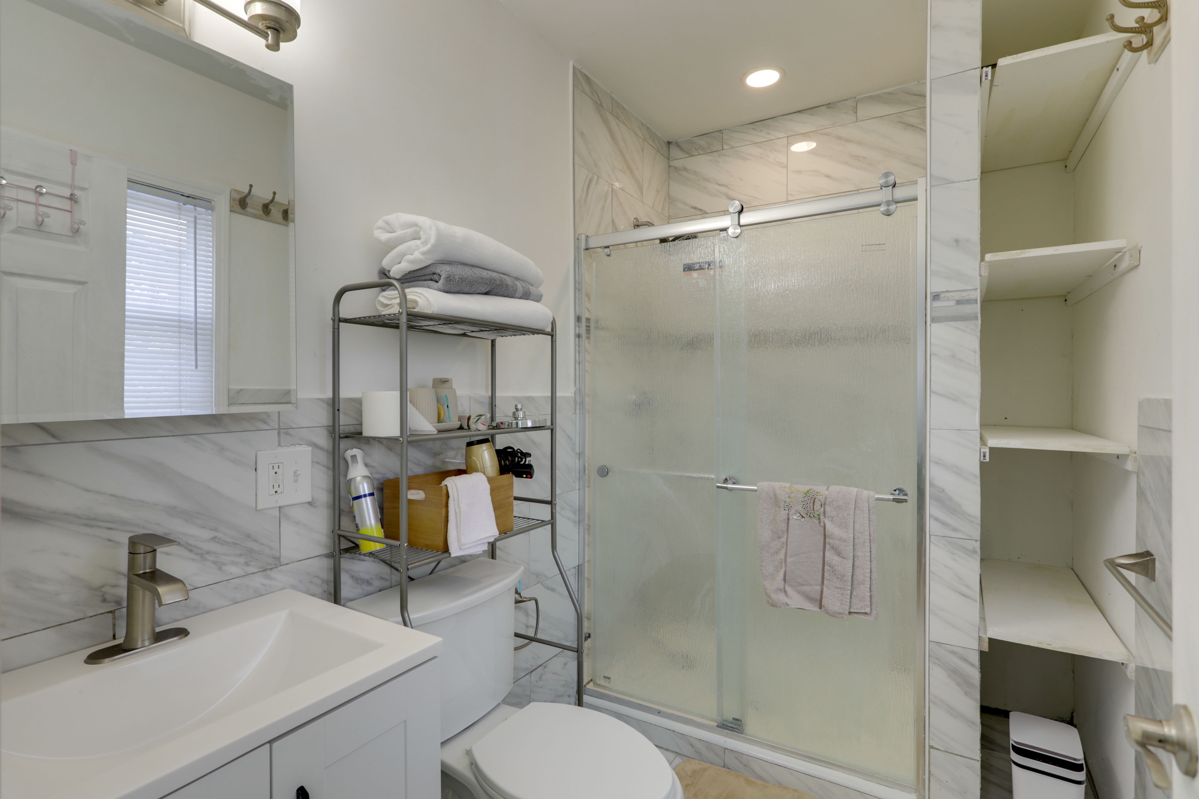 En-Suite Bathroom | Towels Provided