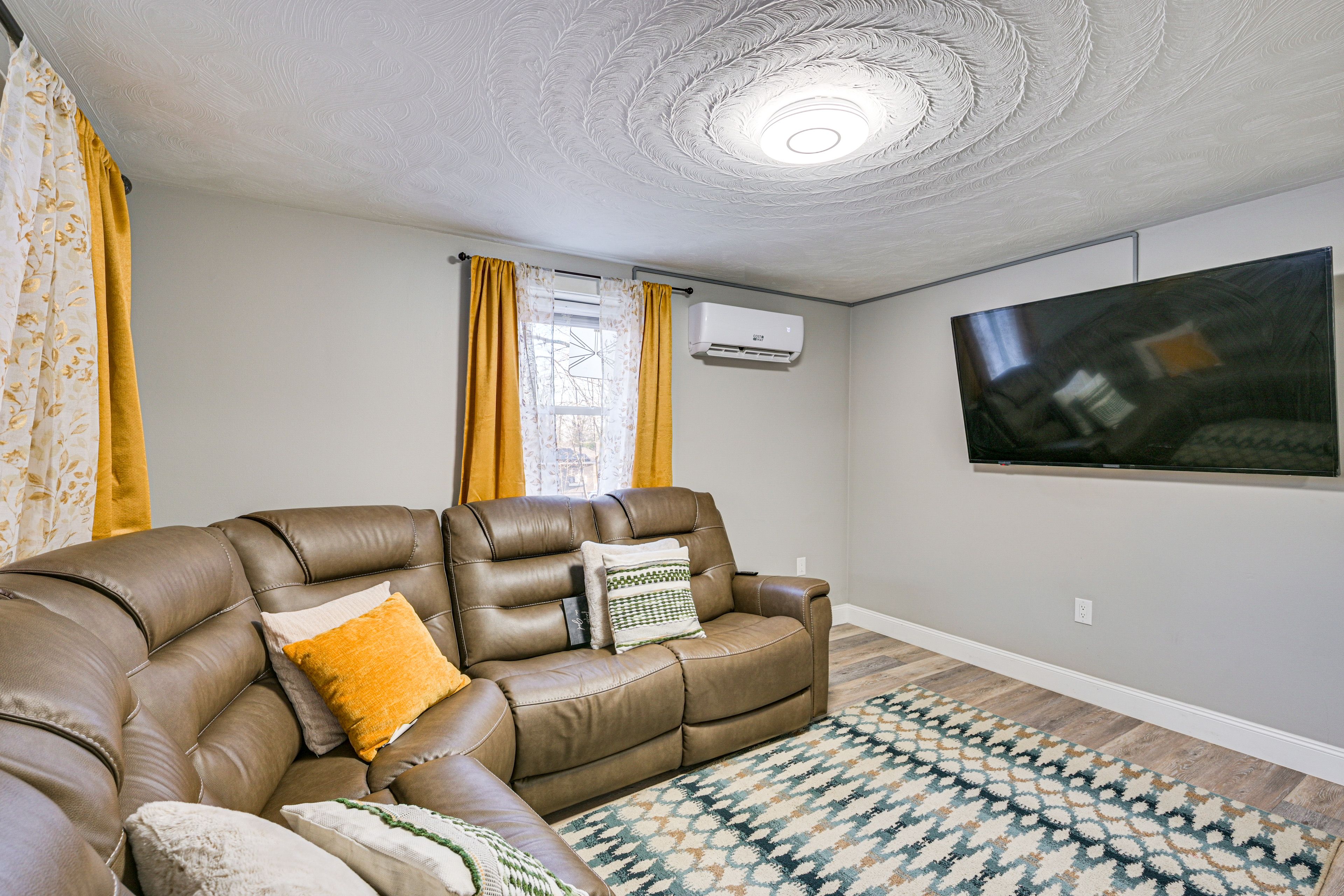 Attleboro Vacation Rental | 2BR | 1BA | 900 Sq Ft | Stairs to Access