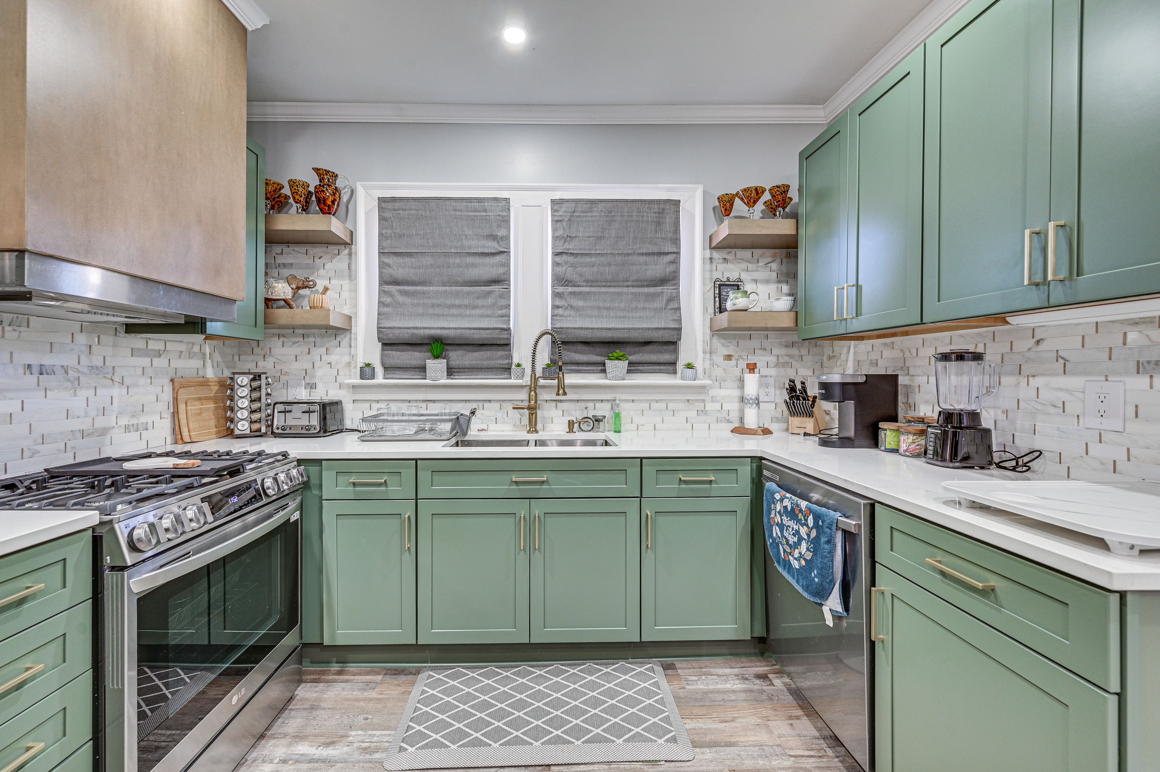 Kitchen | Blender | Toaster | Spices | Keurig Coffee Maker