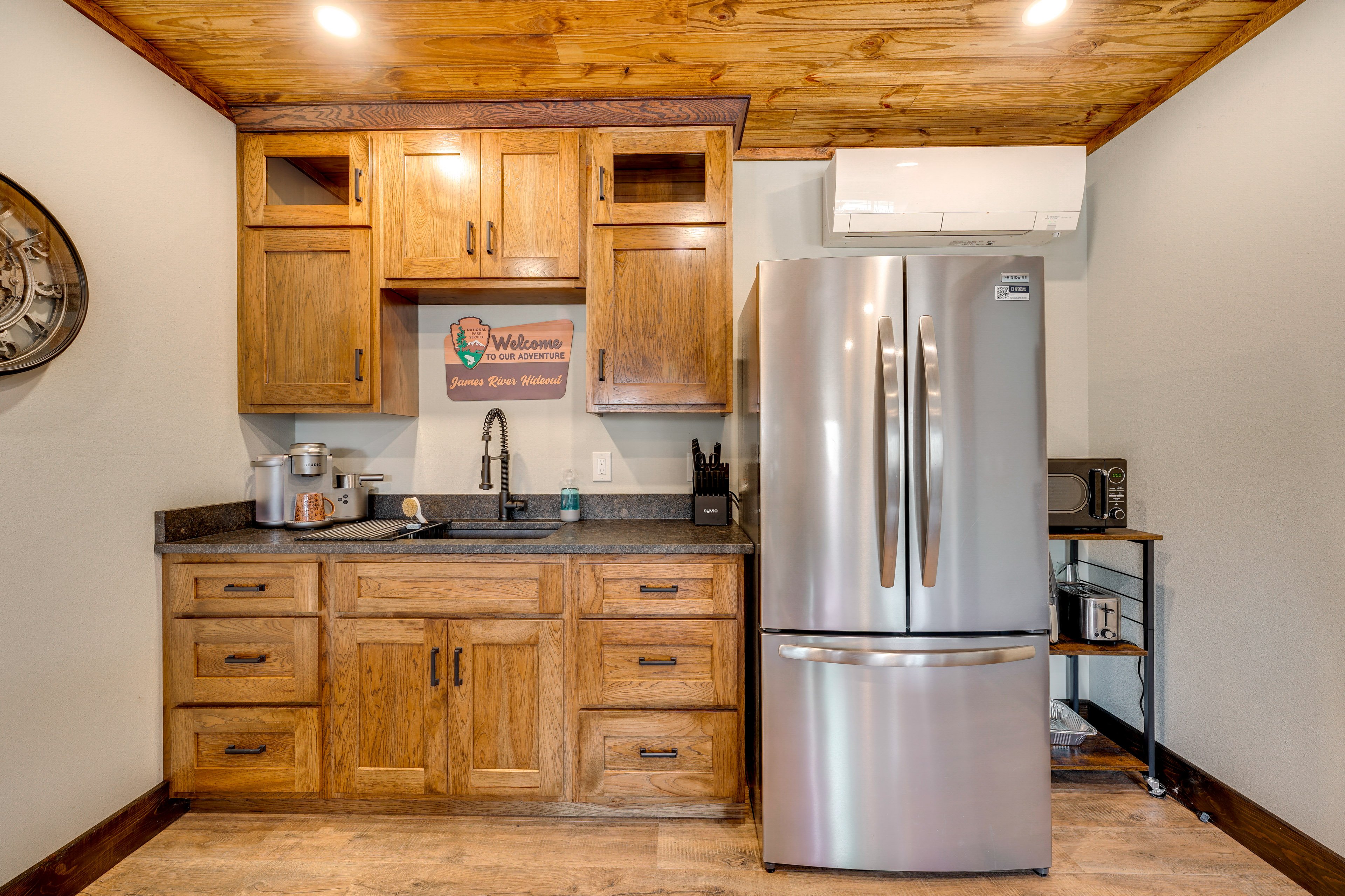 Kitchen | Main Level