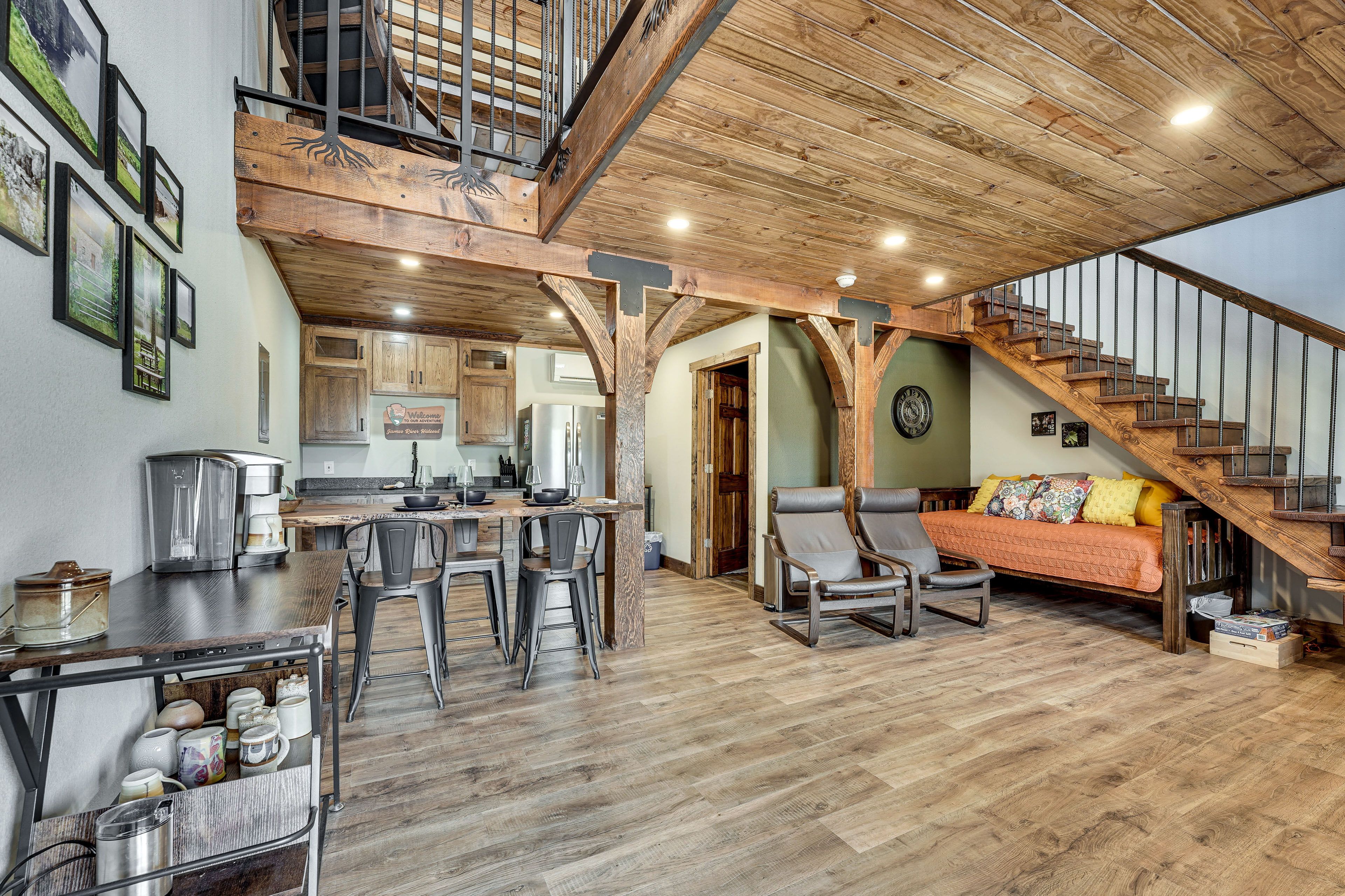 Living Area | Twin Daybed | Main Level