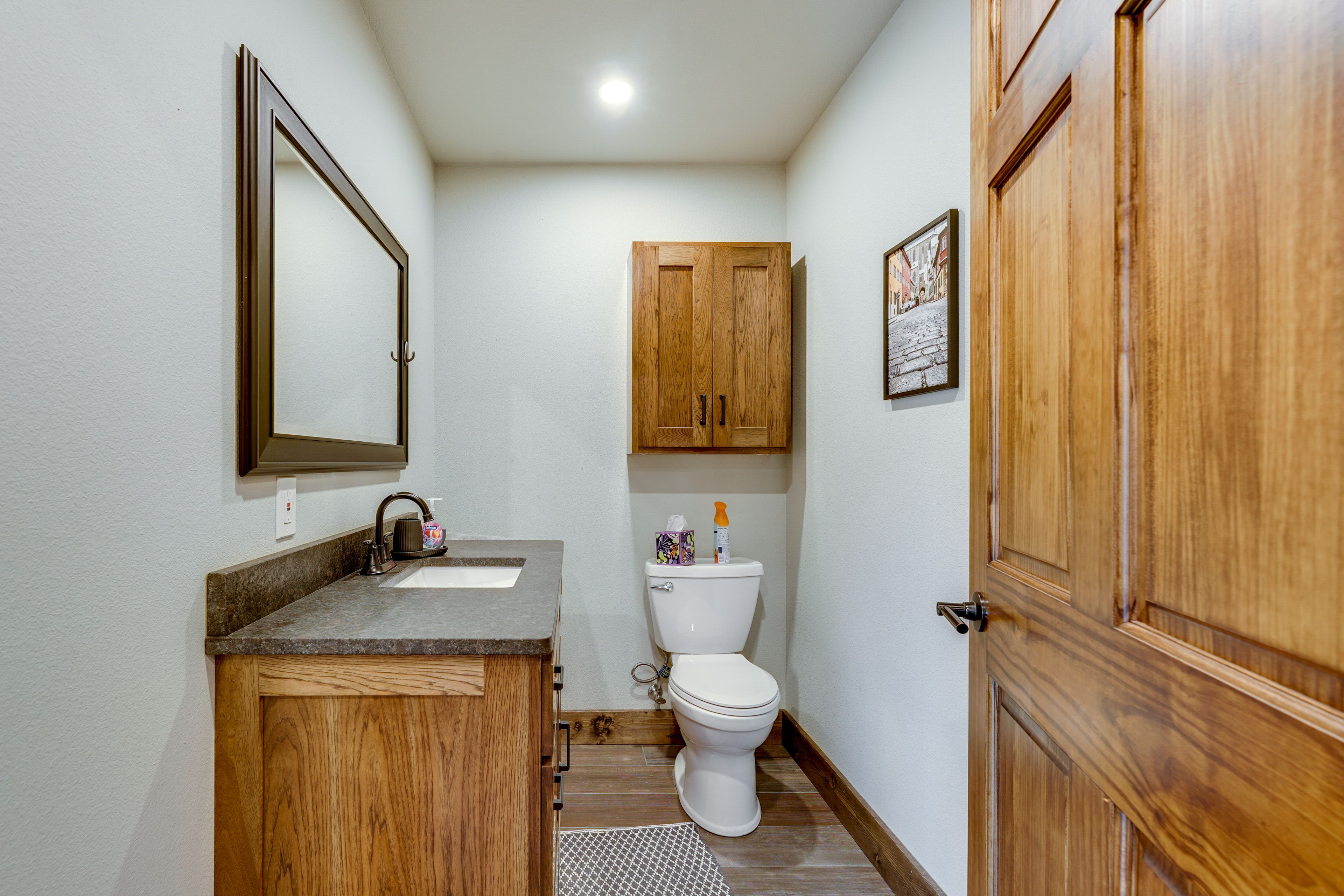 Full Bathroom | Main Level
