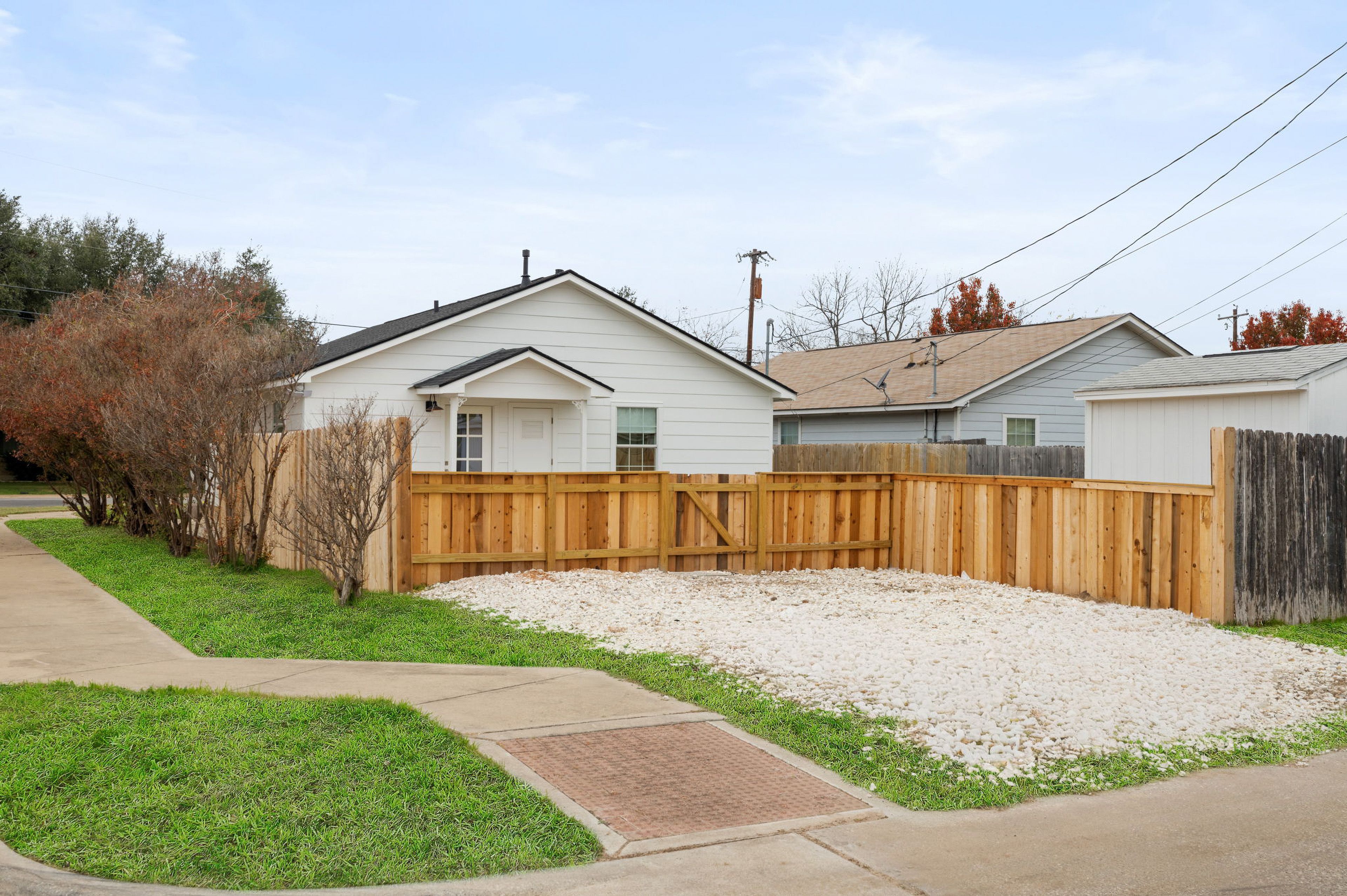 Parking | Driveway (2 Vehicles)