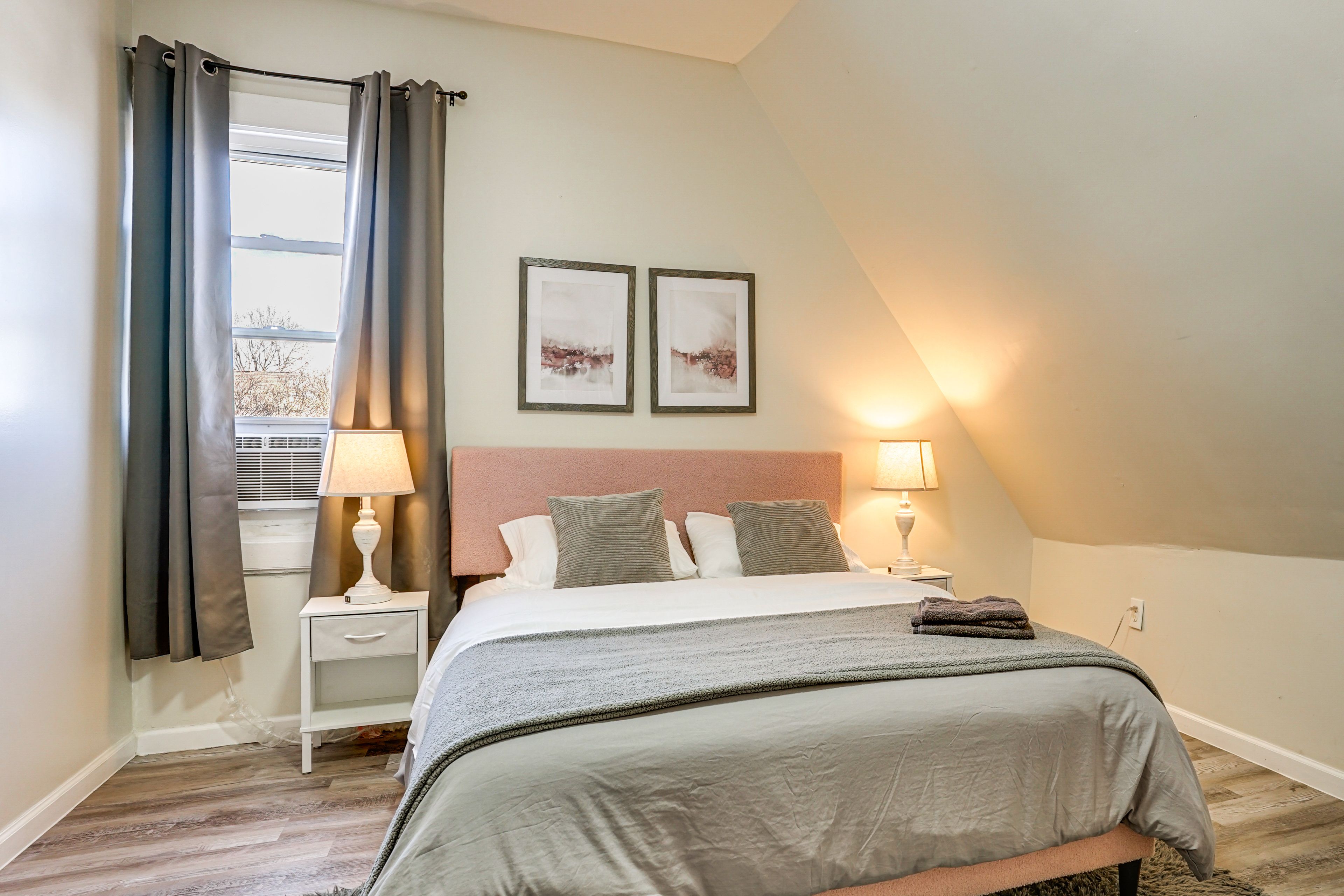 Bedroom 5 | Queen Bed | 3rd Level