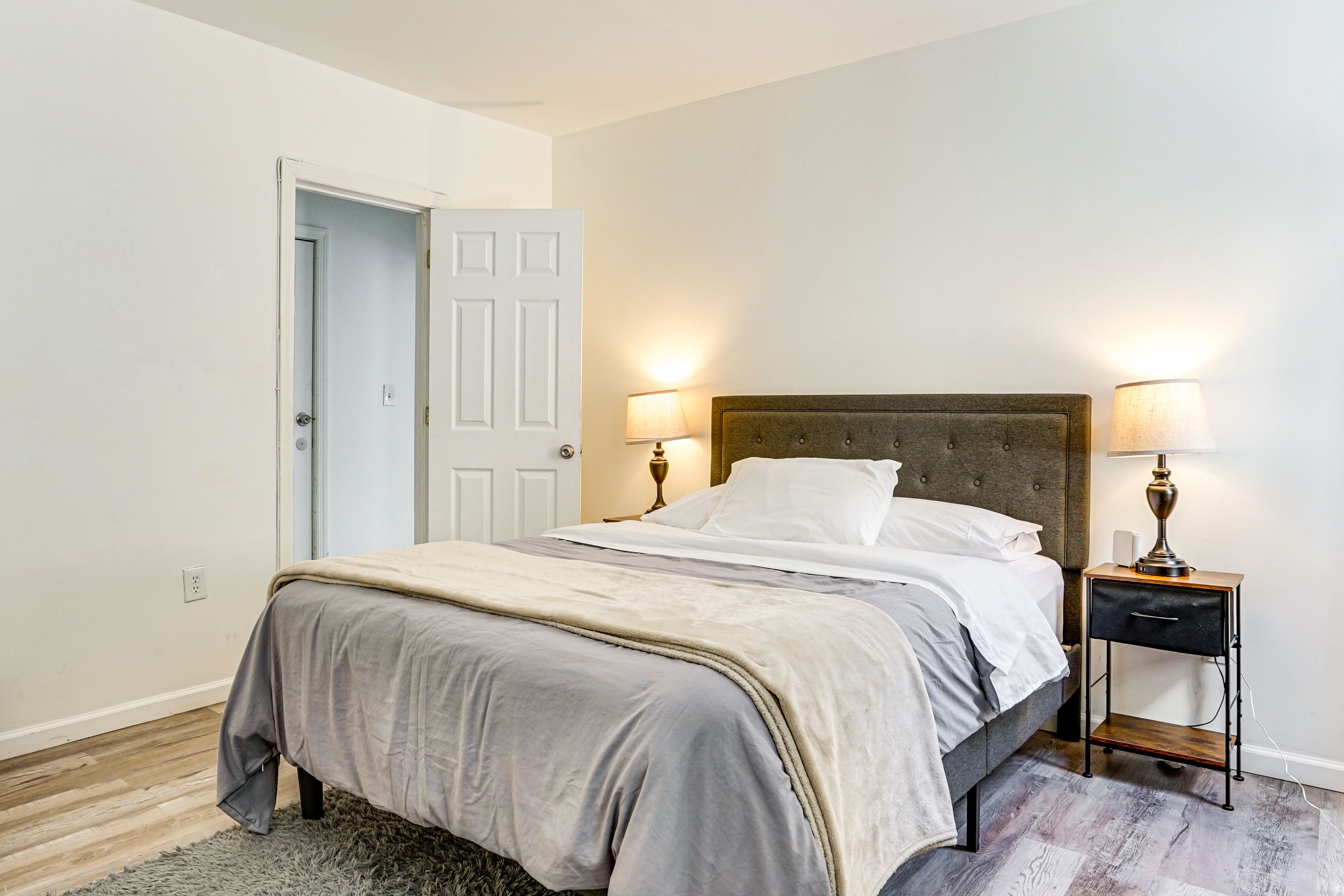 Bedroom 7 | Queen Bed | 2nd Level