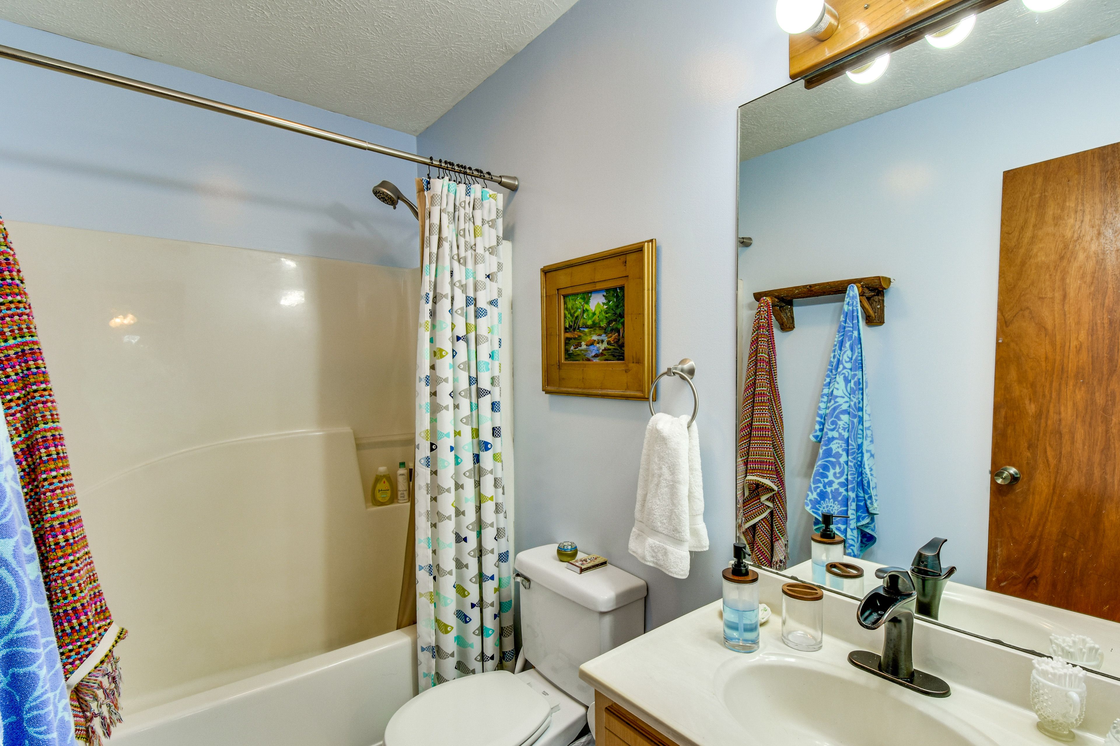 Full Bathroom | 1st Floor